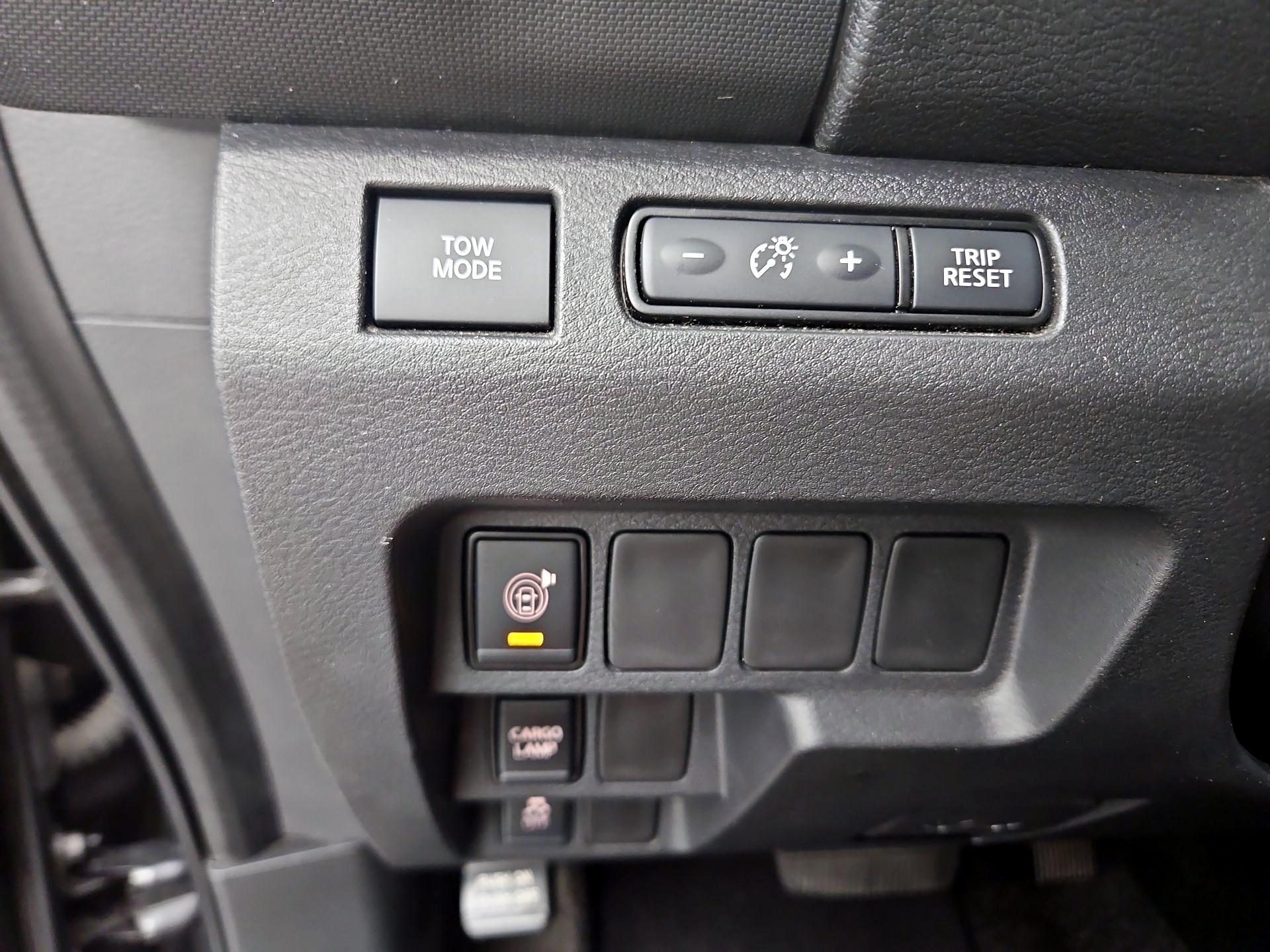 Thumbnail: 2022 Nissan Frontier - 13