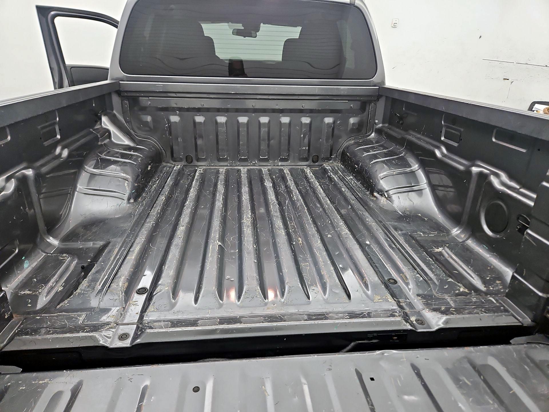 Thumbnail: 2022 Nissan Frontier - 20