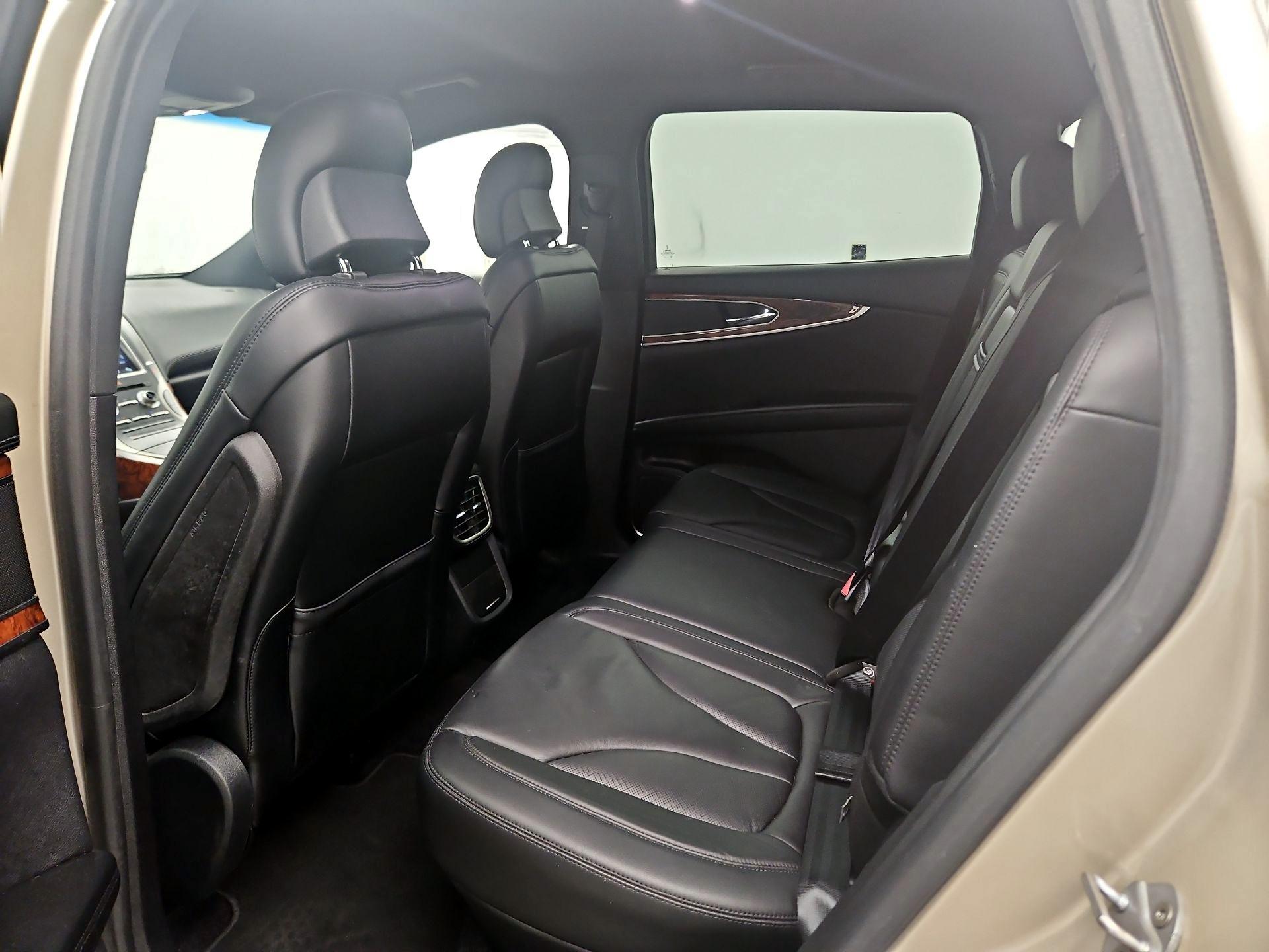 Thumbnail: 2017 Lincoln MKX - 19