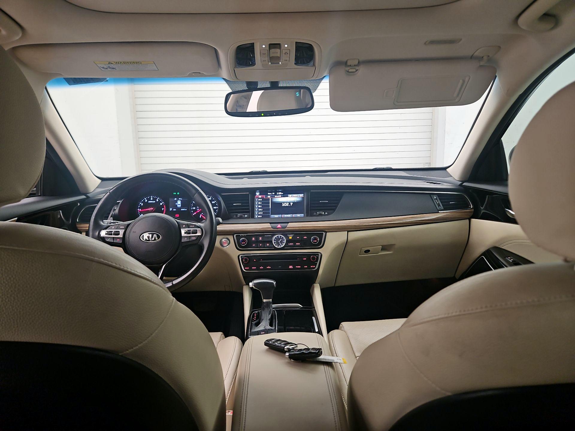 Thumbnail: 2018 Kia Cadenza - 9