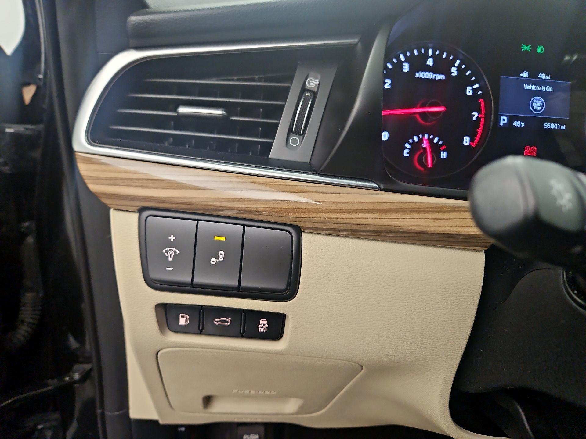 Thumbnail: 2018 Kia Cadenza - 13