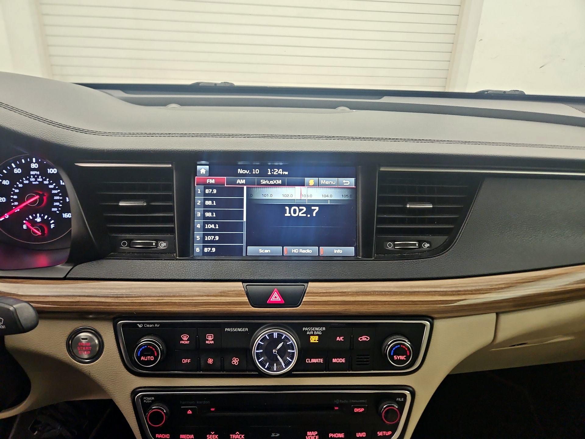 Thumbnail: 2018 Kia Cadenza - 15