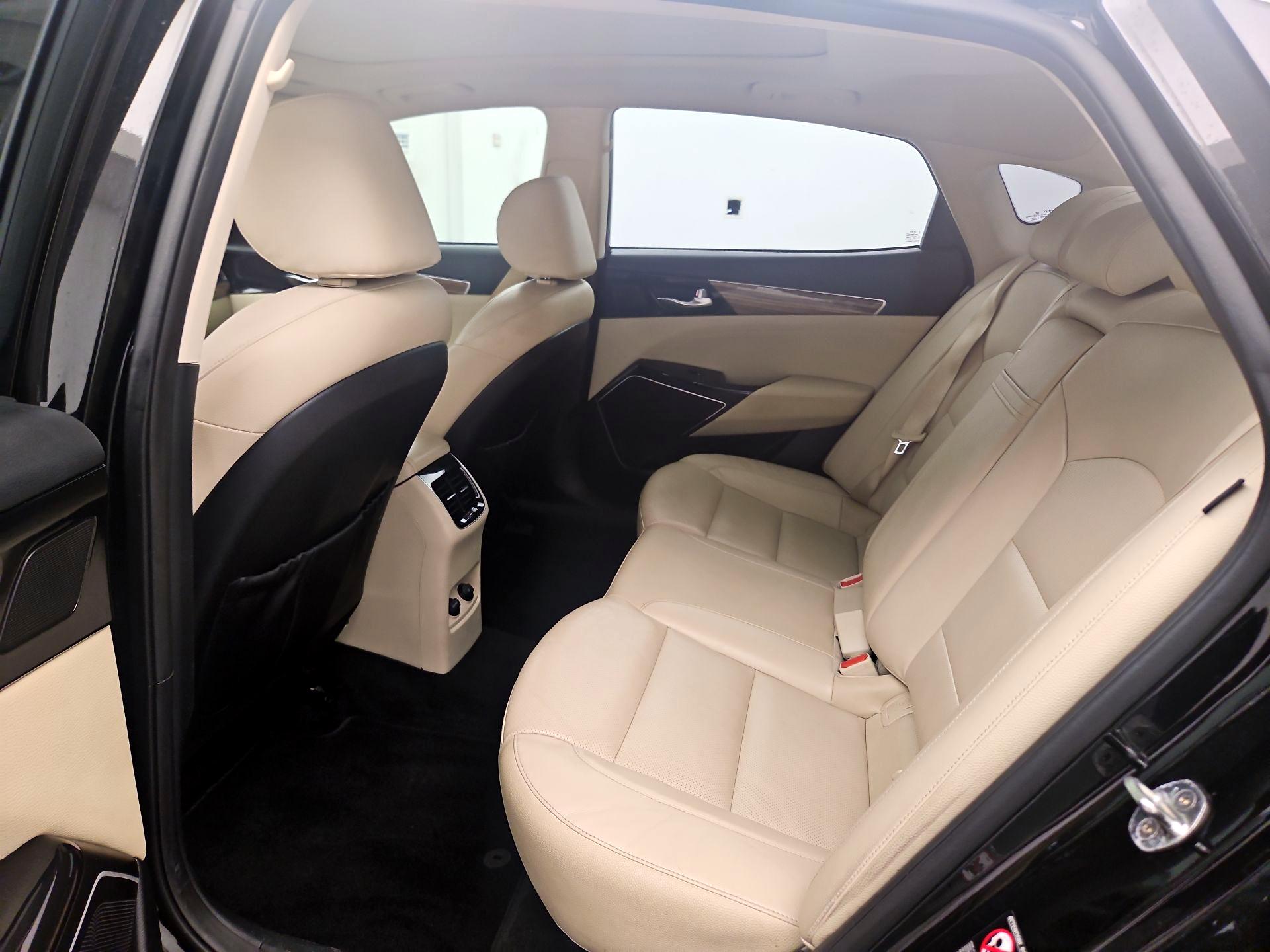 Thumbnail: 2018 Kia Cadenza - 19