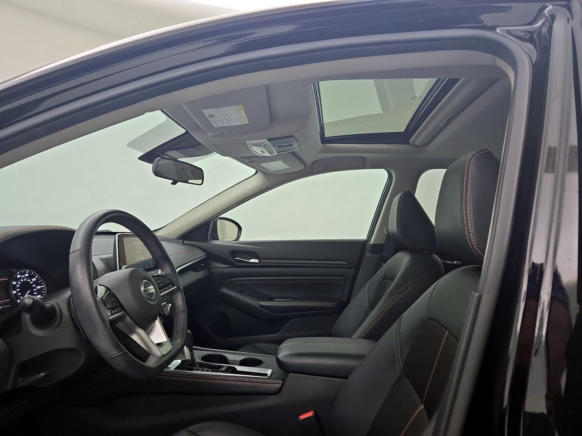 Thumbnail: 2021 Nissan Altima - 19