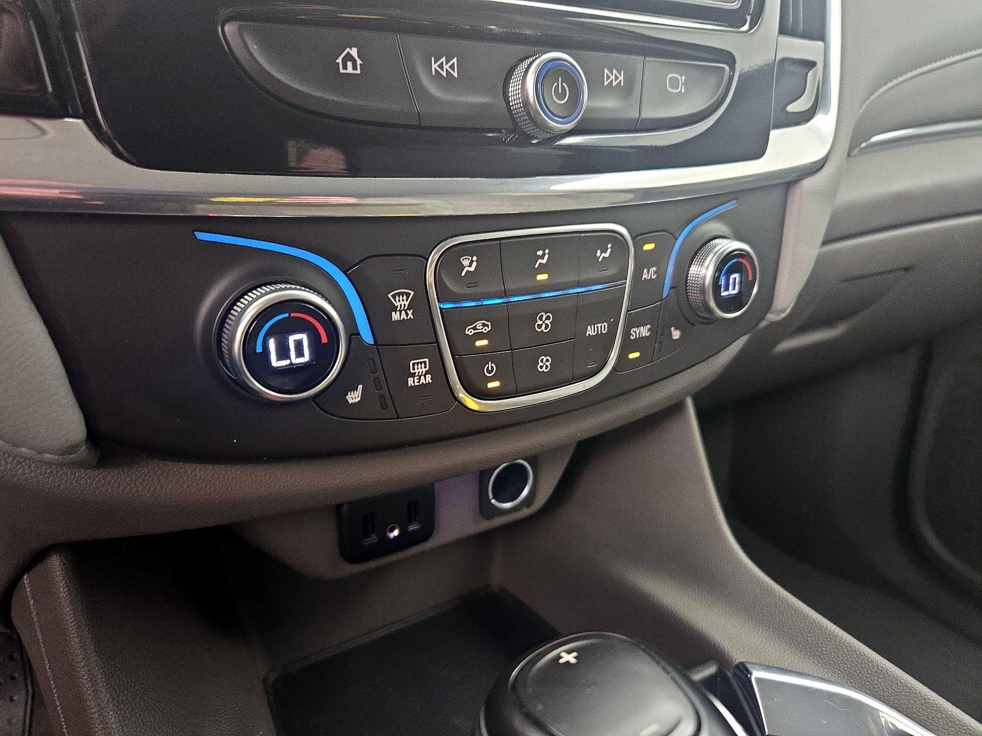 Thumbnail: 2018 Chevrolet Traverse - 16