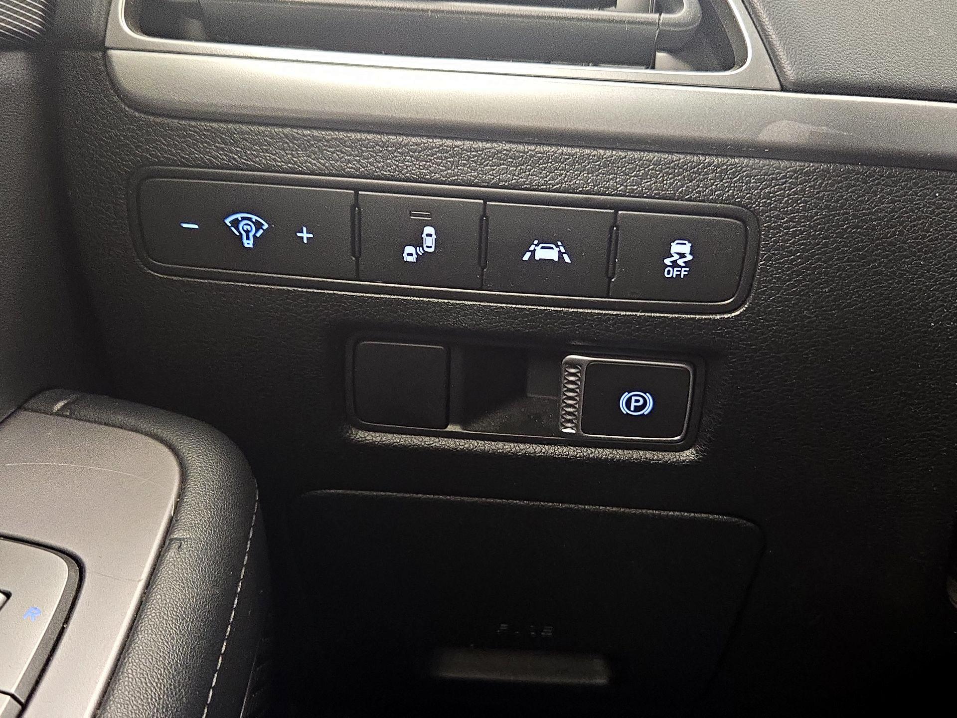 Thumbnail: 2022 Hyundai Palisade - 13