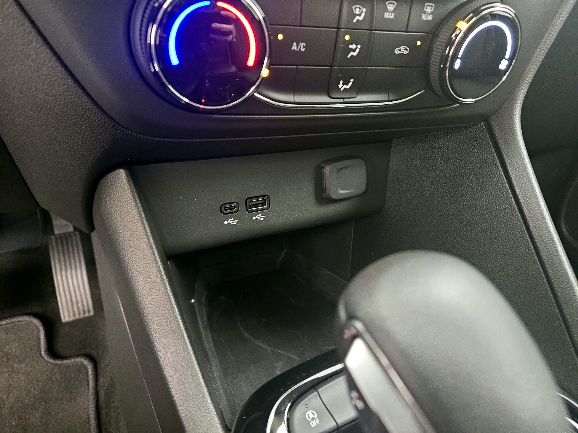 Thumbnail: 2024 Buick Encore GX - 18