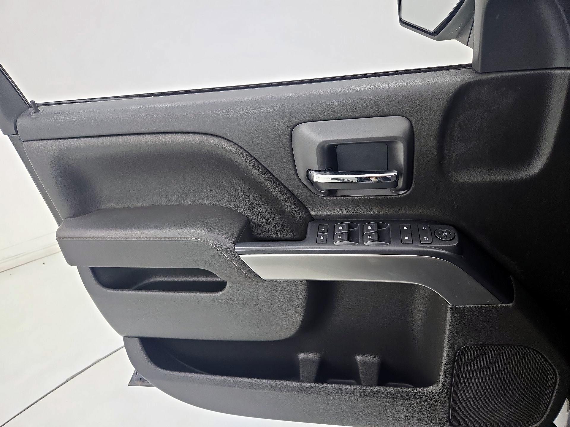 Thumbnail: 2017 Chevrolet Silverado 1500 - 12