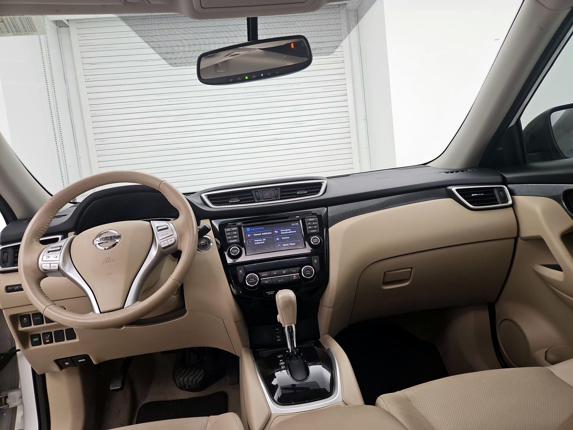 Thumbnail: 2015 Nissan Rogue - 9