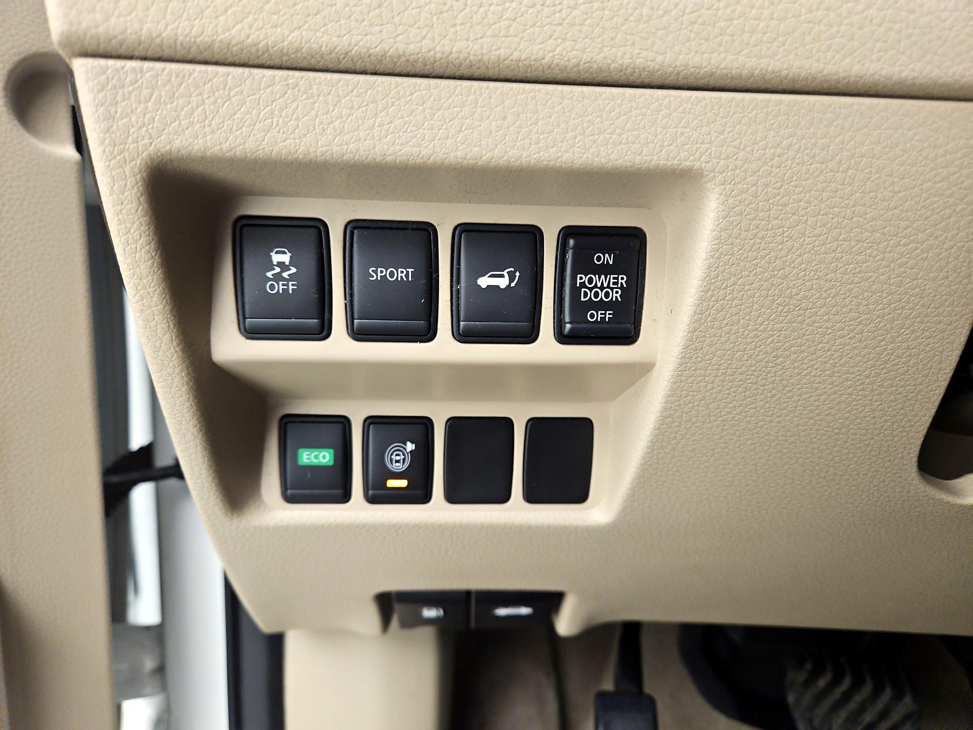 Thumbnail: 2015 Nissan Rogue - 13