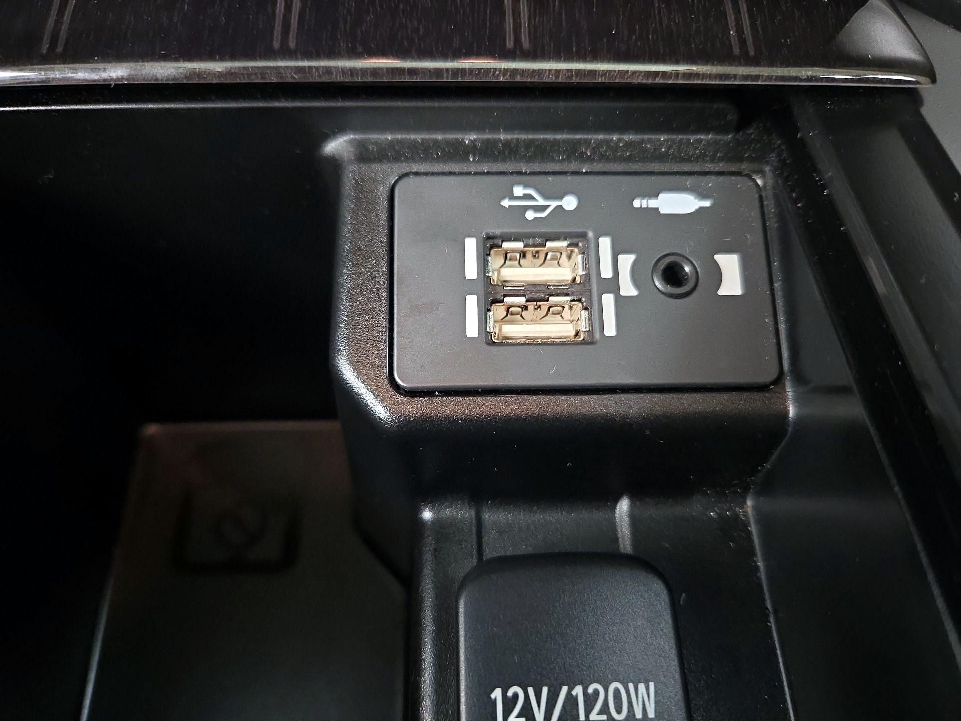 Thumbnail: 2023 Lexus GX - 19