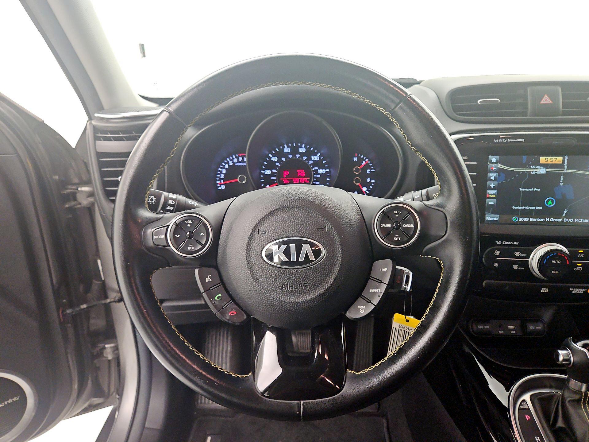 Thumbnail: 2016 Kia Soul - 10