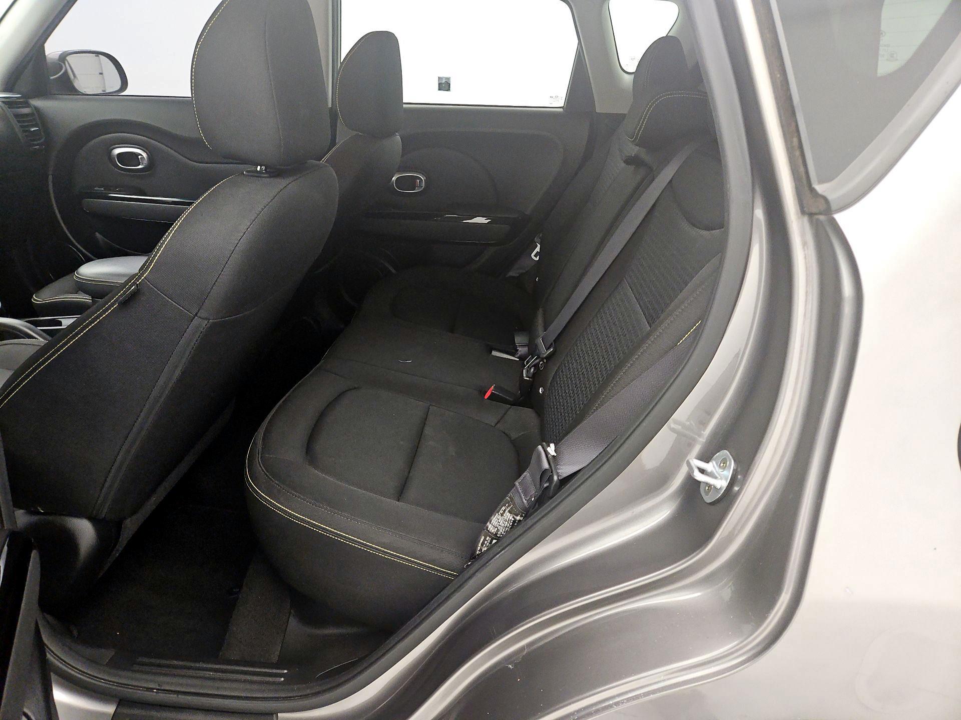 Thumbnail: 2016 Kia Soul - 20