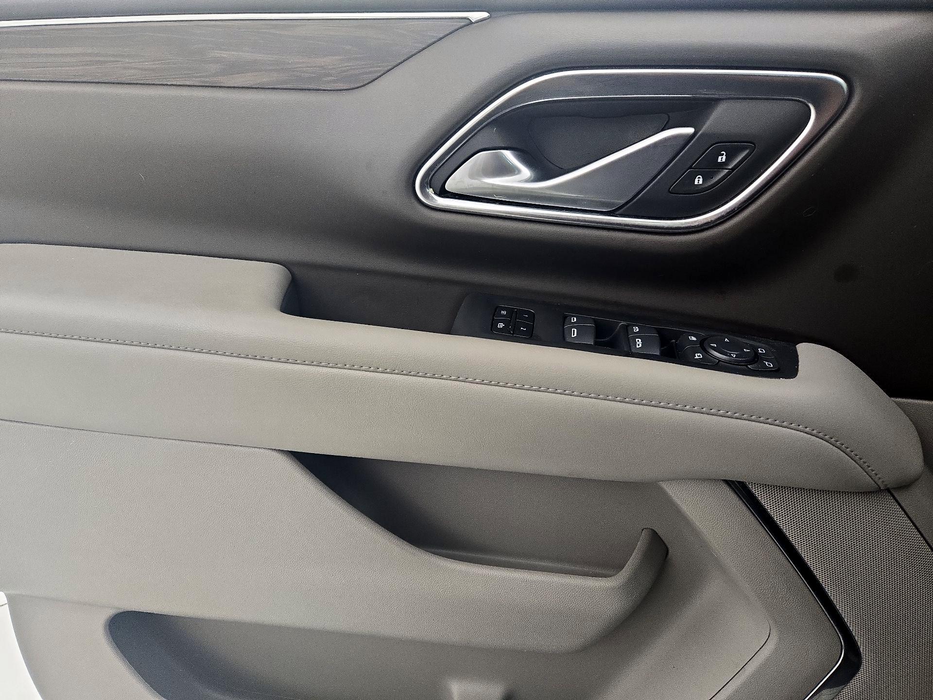 Thumbnail: 2022 Chevrolet Suburban - 12