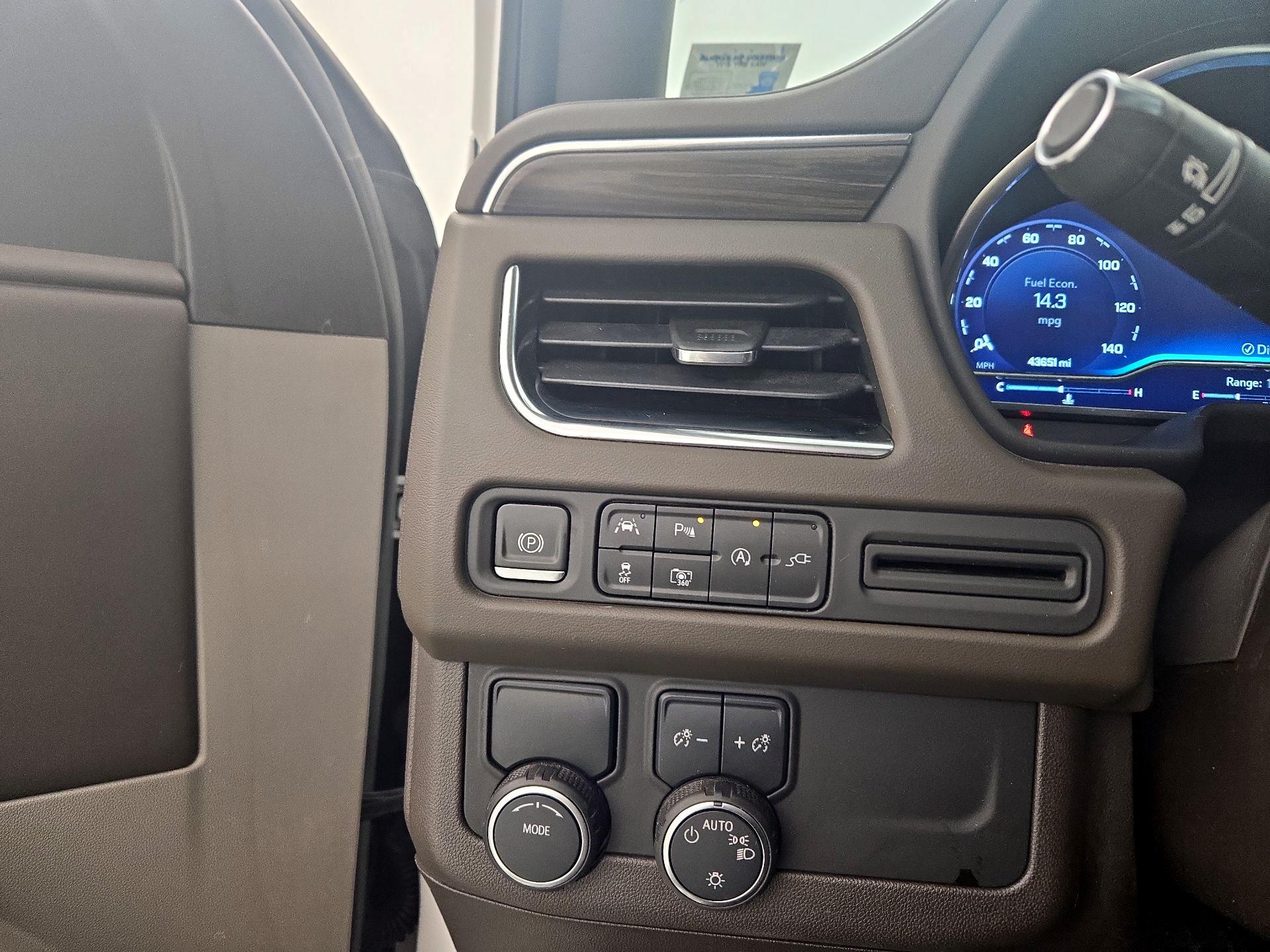 Thumbnail: 2022 Chevrolet Suburban - 13