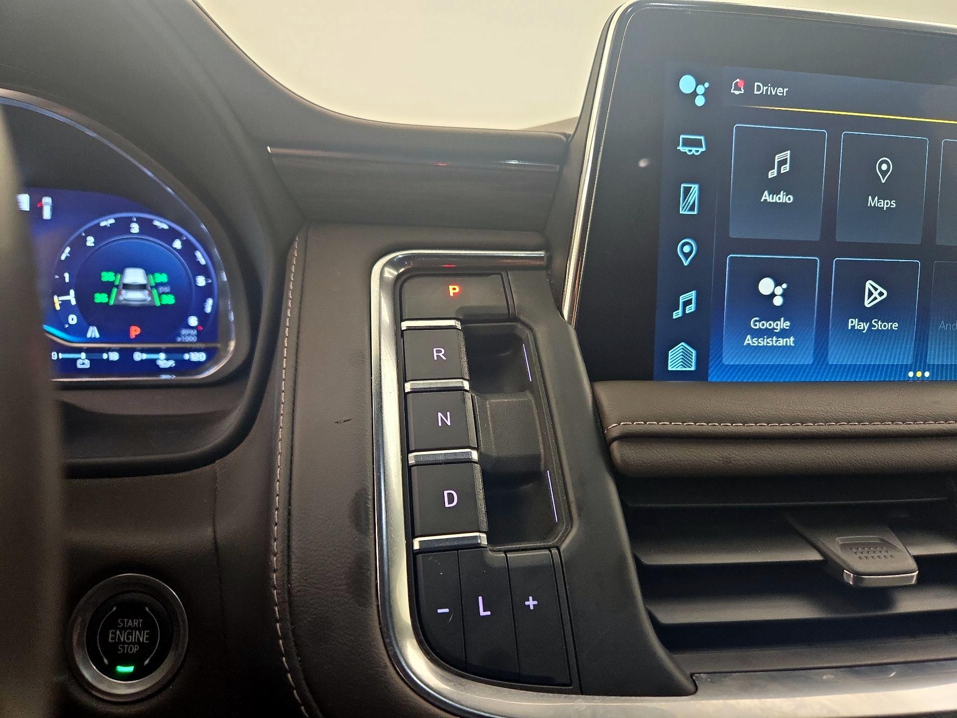 Thumbnail: 2022 Chevrolet Suburban - 17