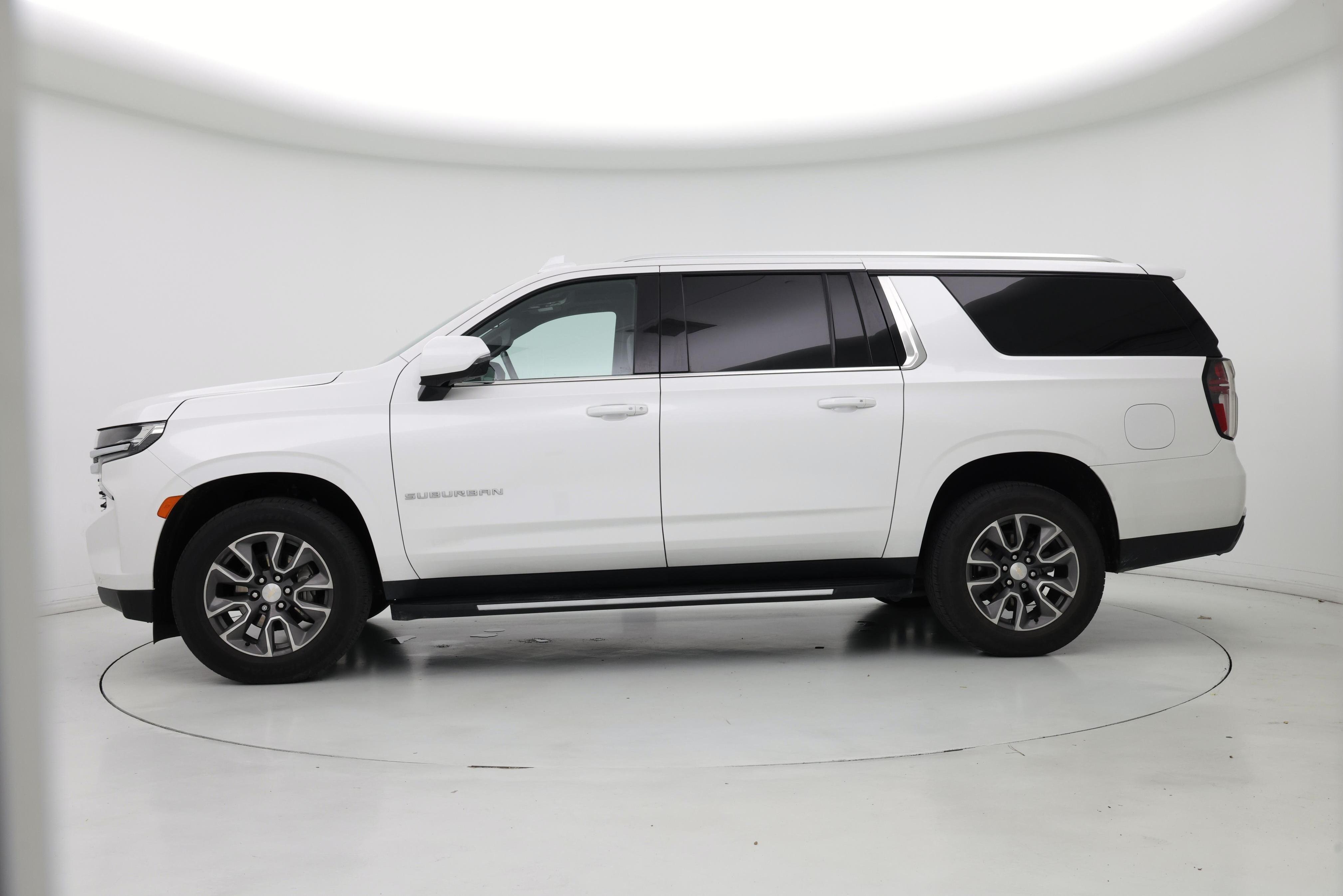 Thumbnail: 2022 Chevrolet Suburban - 3