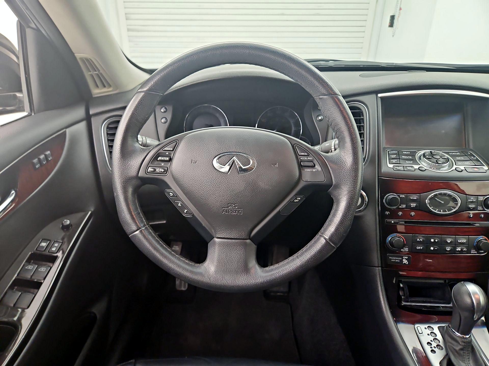 Thumbnail: 2017 INFINITI QX50 - 10