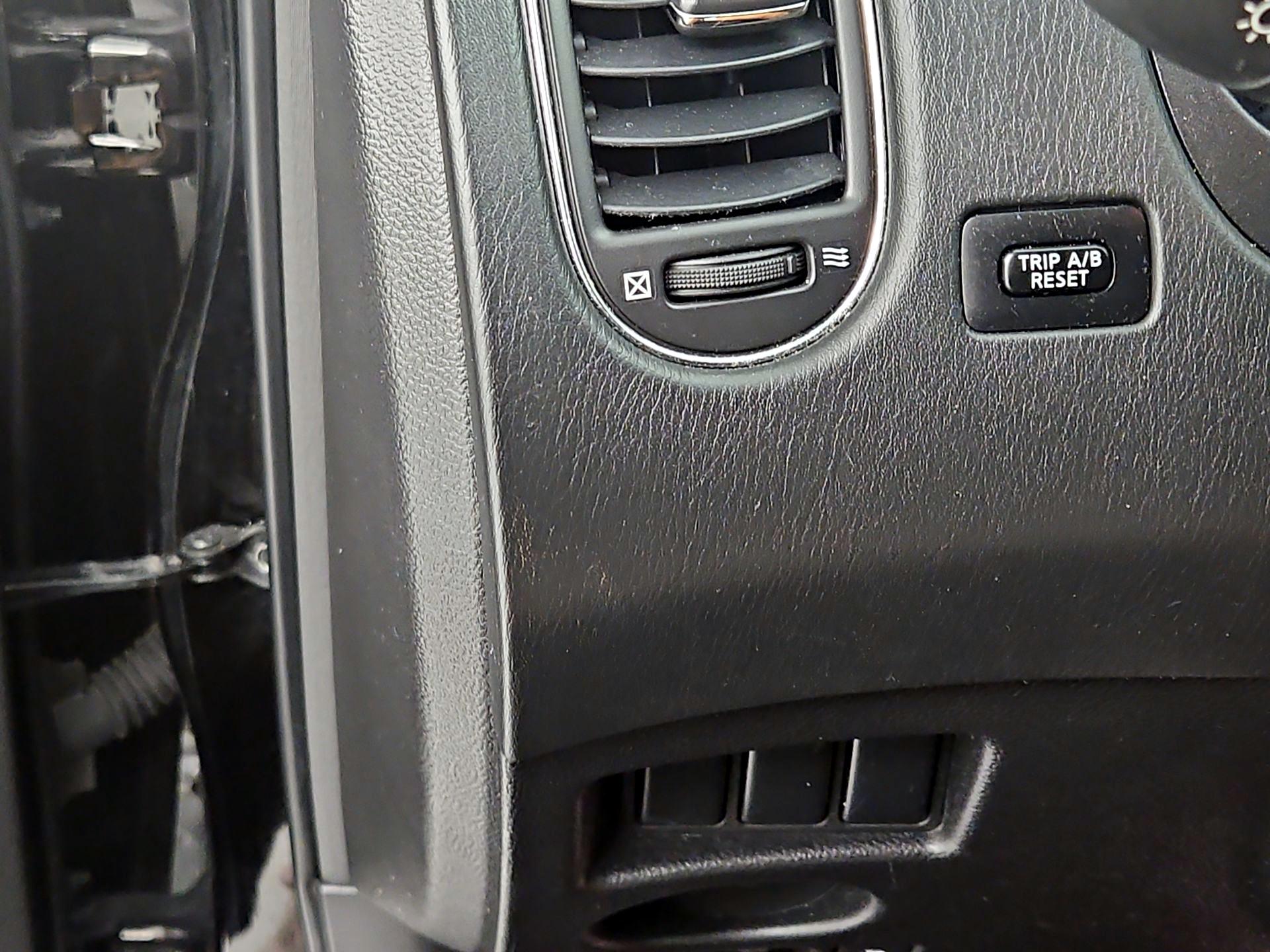 Thumbnail: 2017 INFINITI QX50 - 13