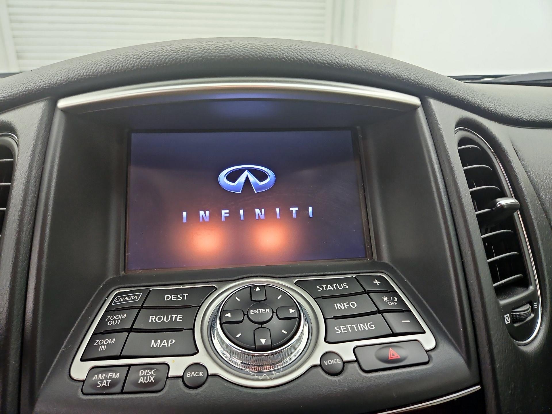 Thumbnail: 2017 INFINITI QX50 - 16