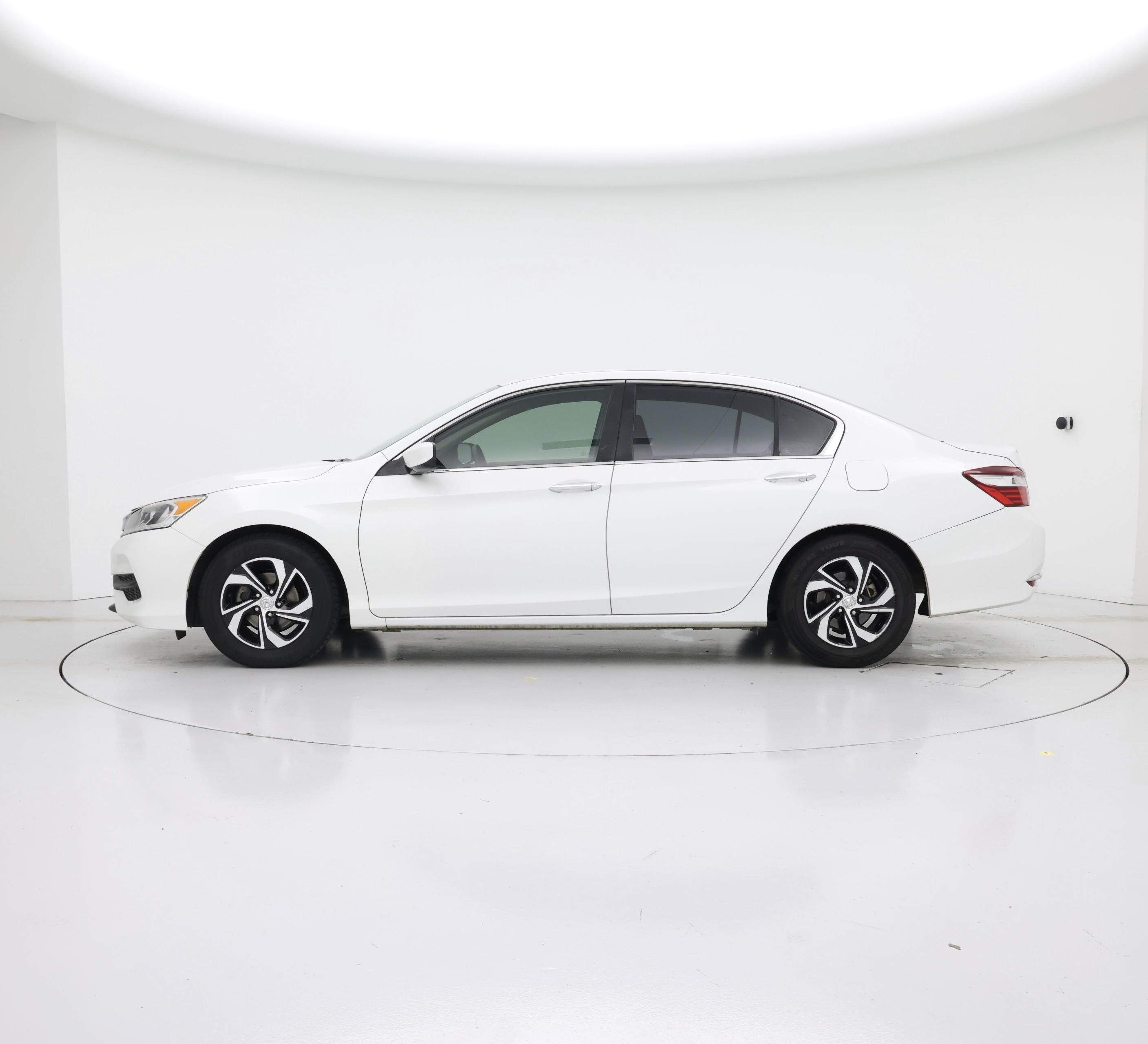 Thumbnail: 2017 Honda Accord - 3