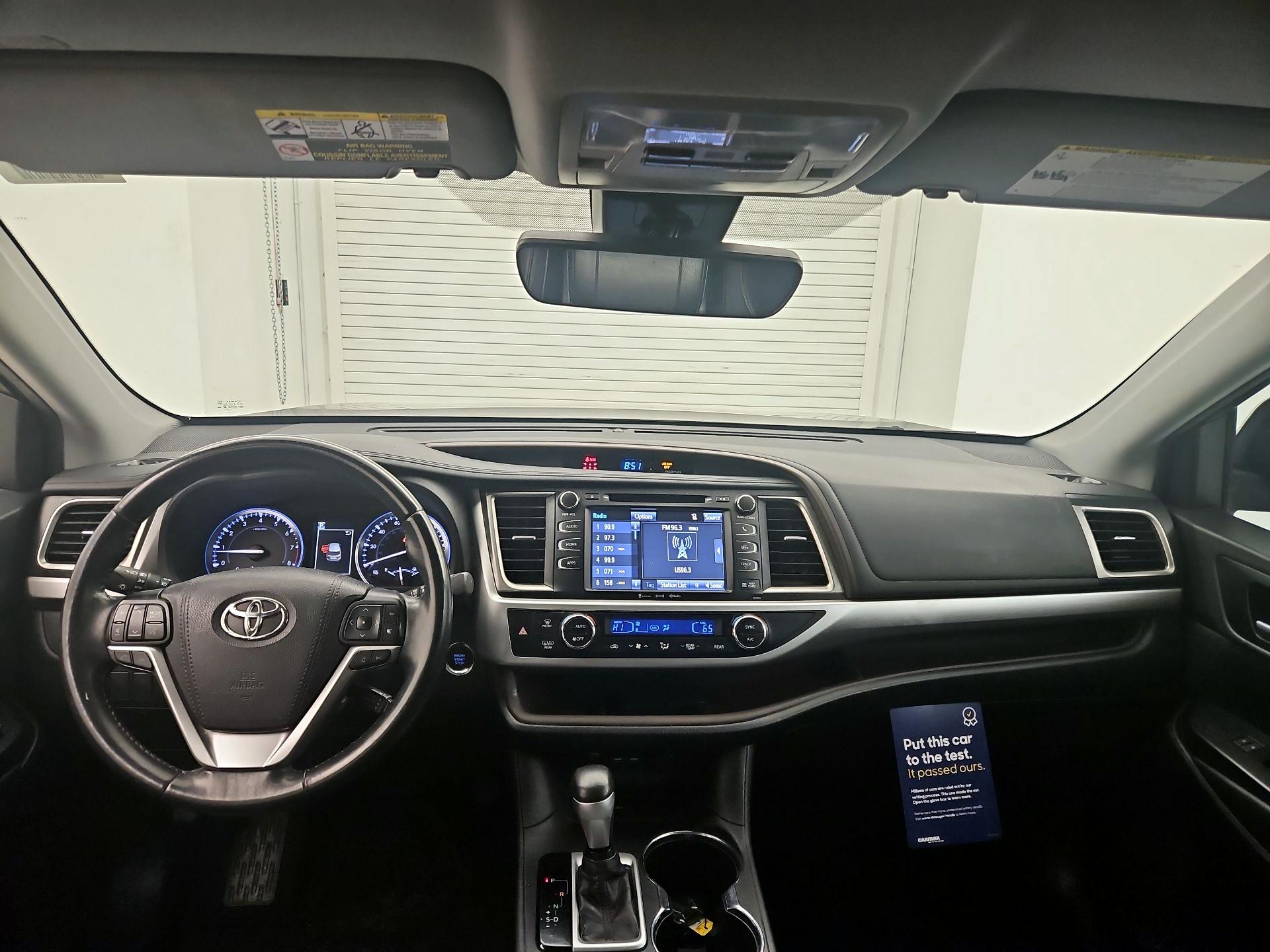 Thumbnail: 2019 Toyota Highlander - 9
