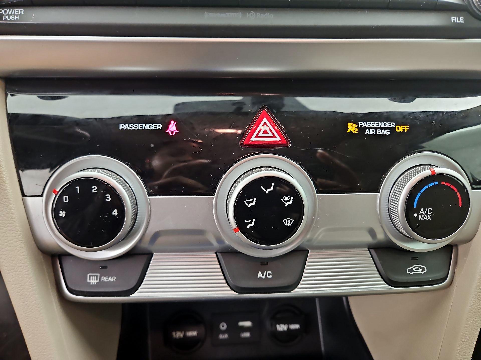 Thumbnail: 2019 Hyundai Elantra - 16