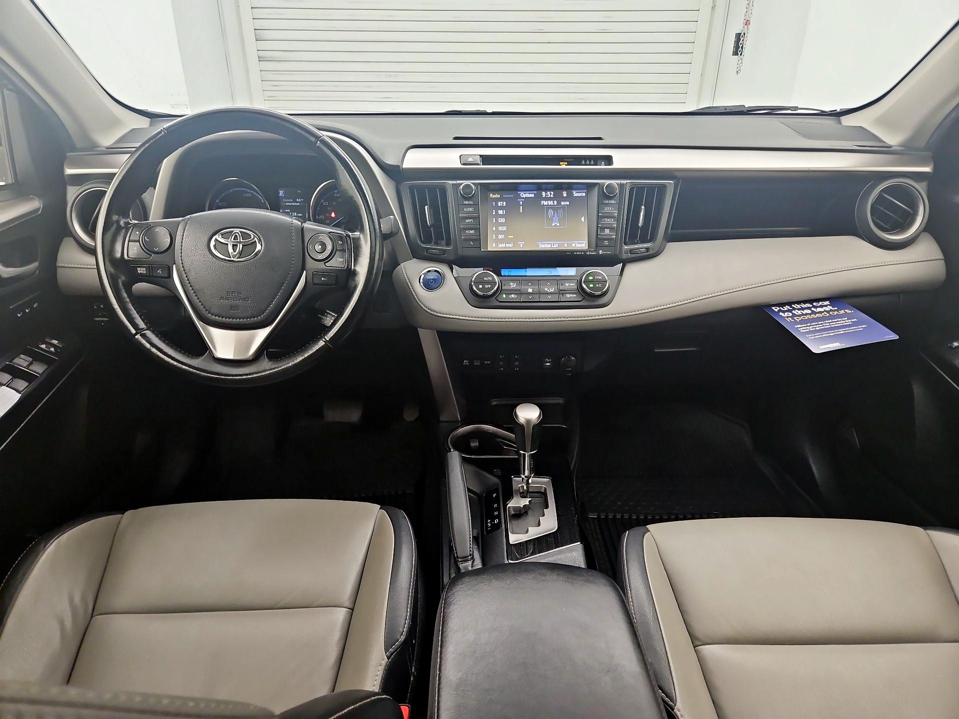 Thumbnail: 2018 Toyota RAV4 - 9