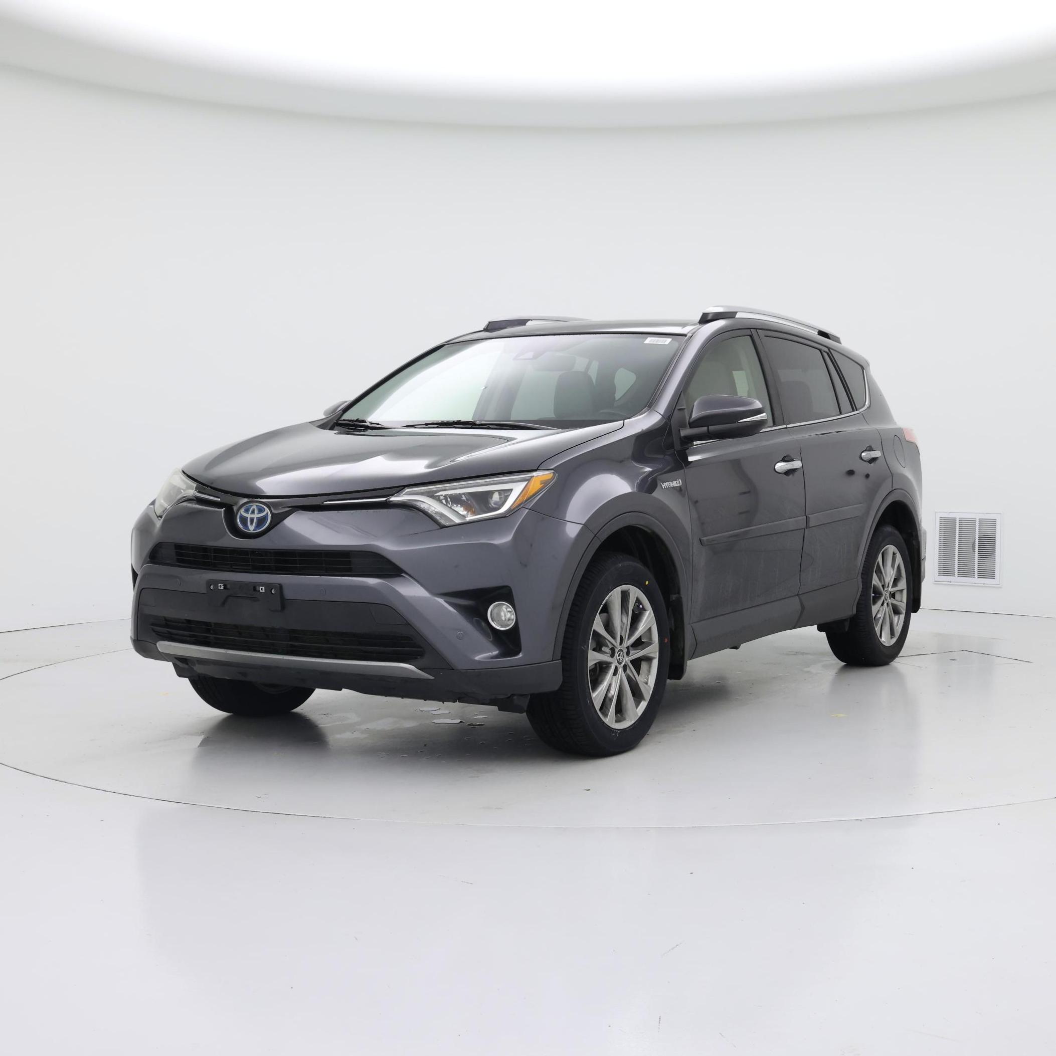 Thumbnail: 2018 Toyota RAV4 - 4