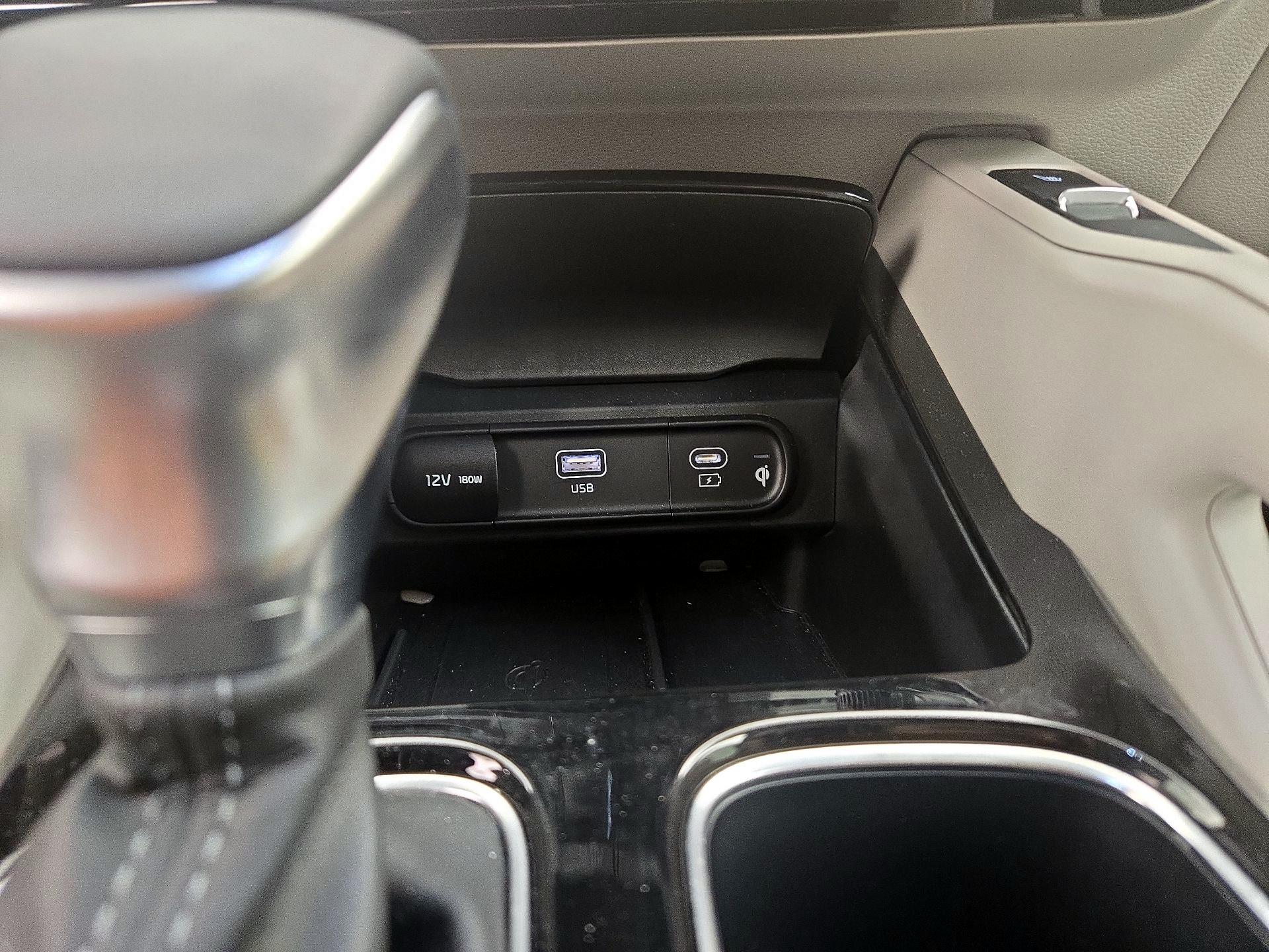 Thumbnail: 2025 Kia Telluride - 19