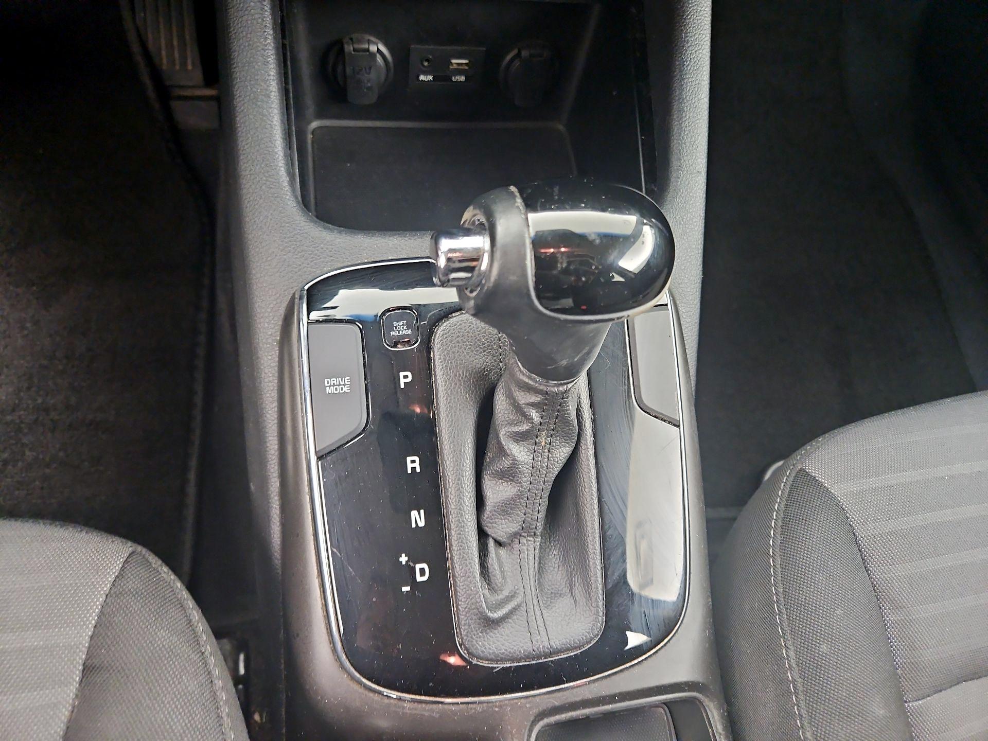 Thumbnail: 2017 Kia Forte - 17