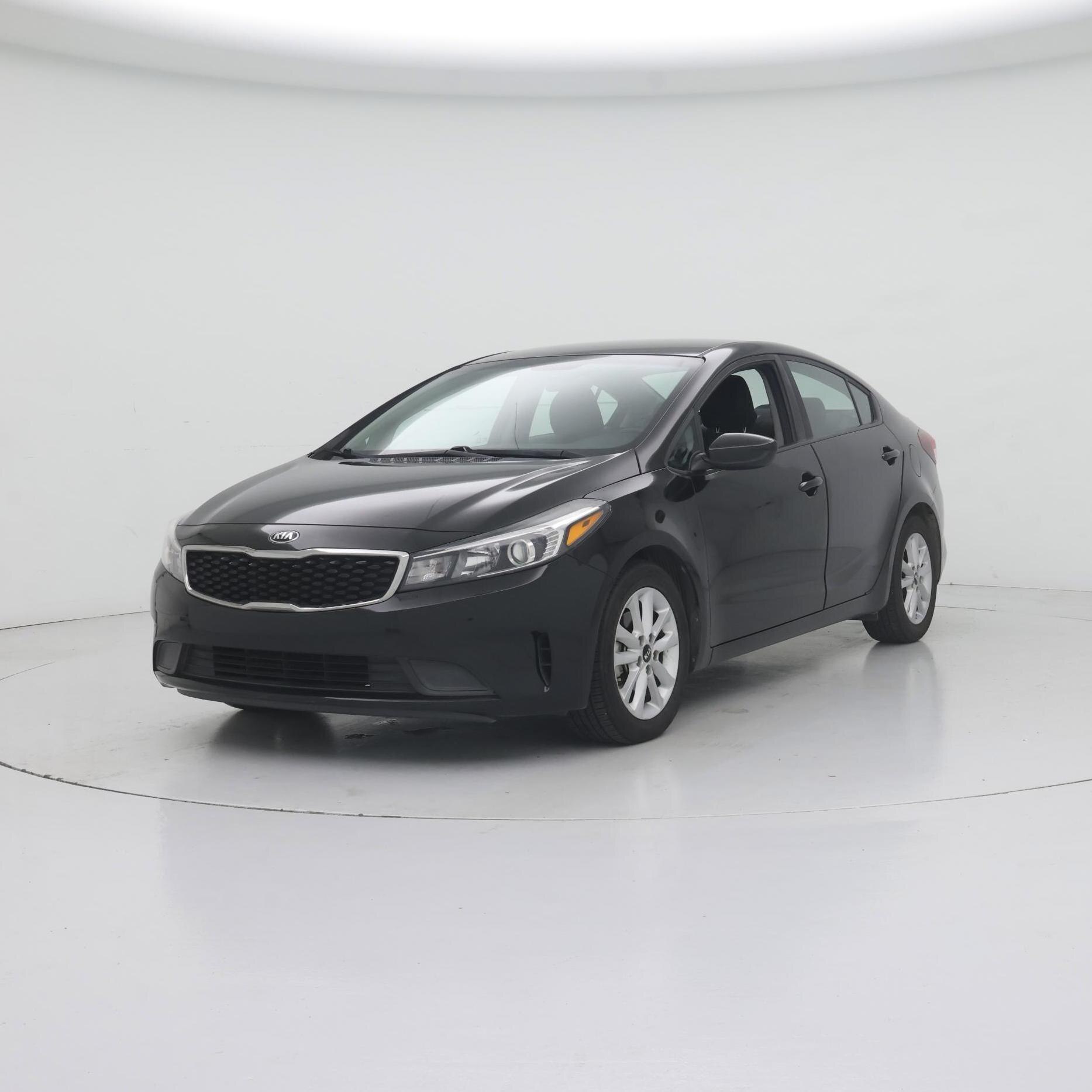 Thumbnail: 2017 Kia Forte - 4