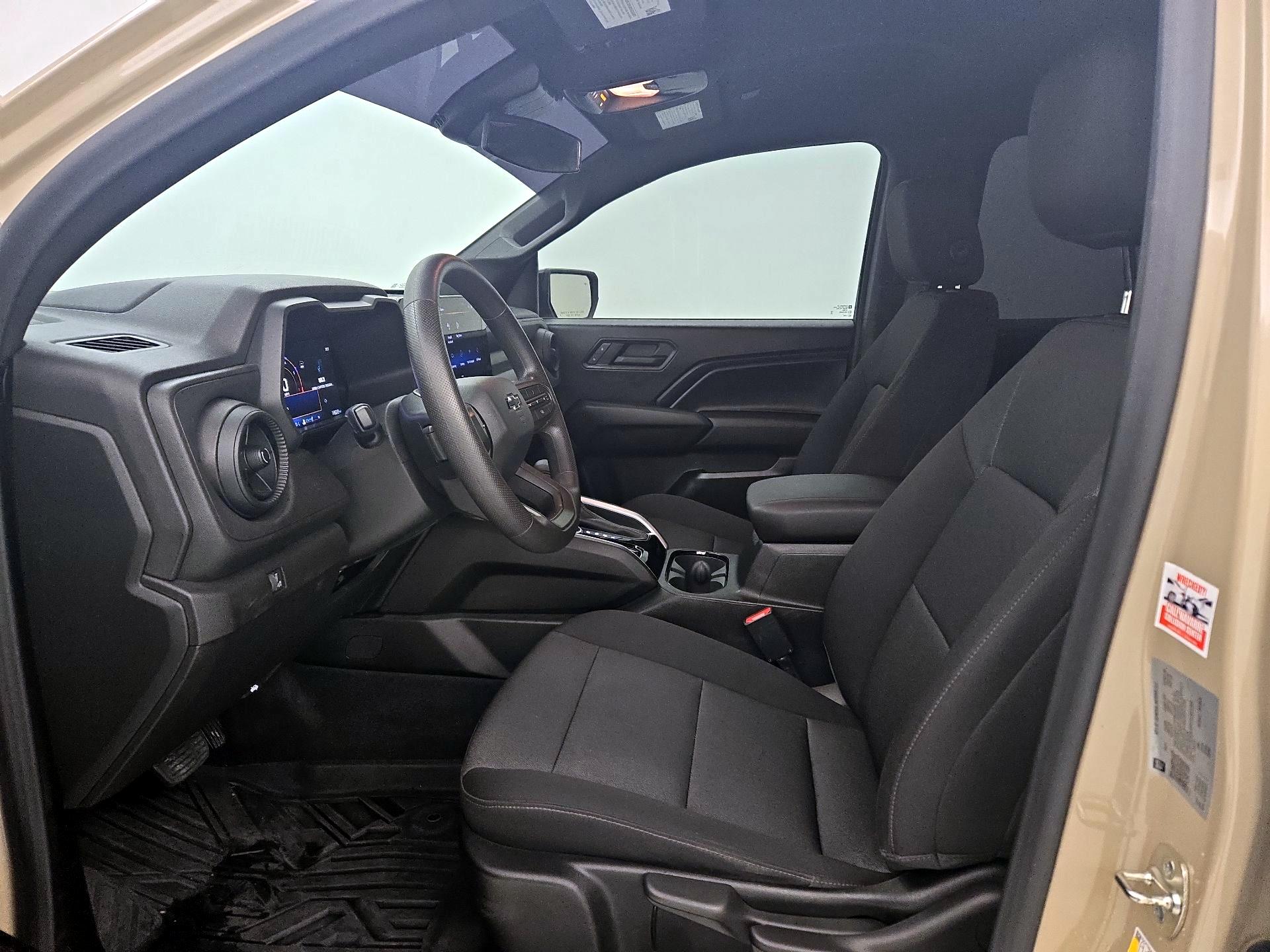 Thumbnail: 2024 Chevrolet Colorado - 11