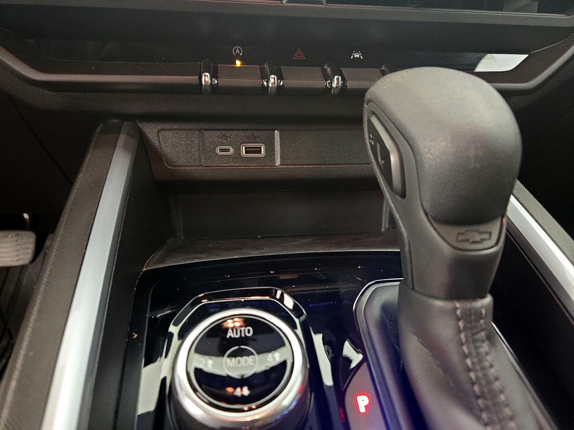 Thumbnail: 2024 Chevrolet Colorado - 18