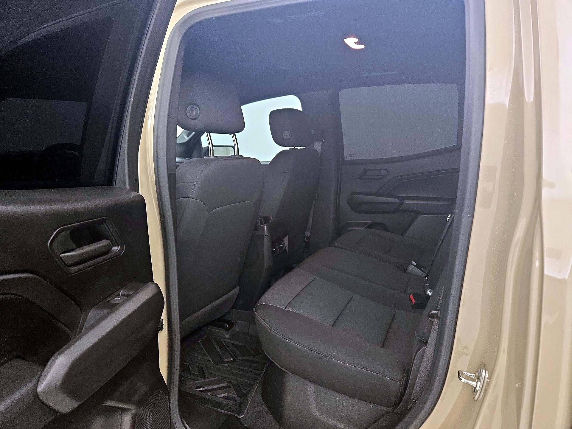 Thumbnail: 2024 Chevrolet Colorado - 19