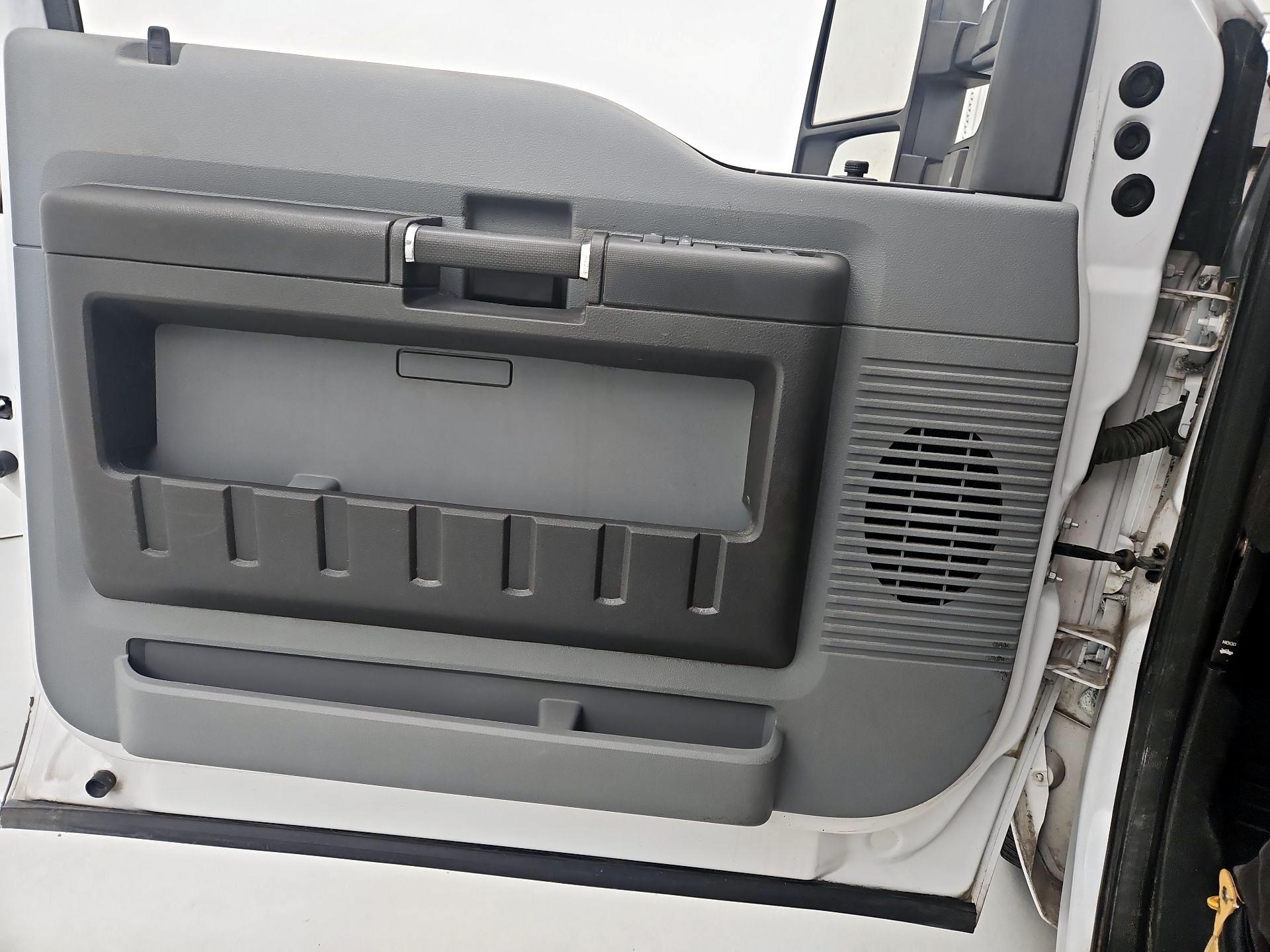 Thumbnail: 2014 Ford F-250 - 12