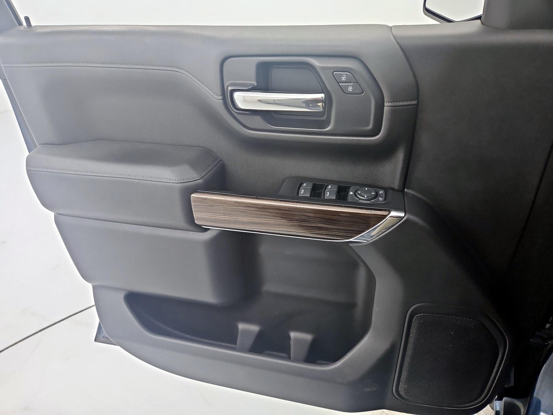 Thumbnail: 2019 Chevrolet Silverado 1500 - 12