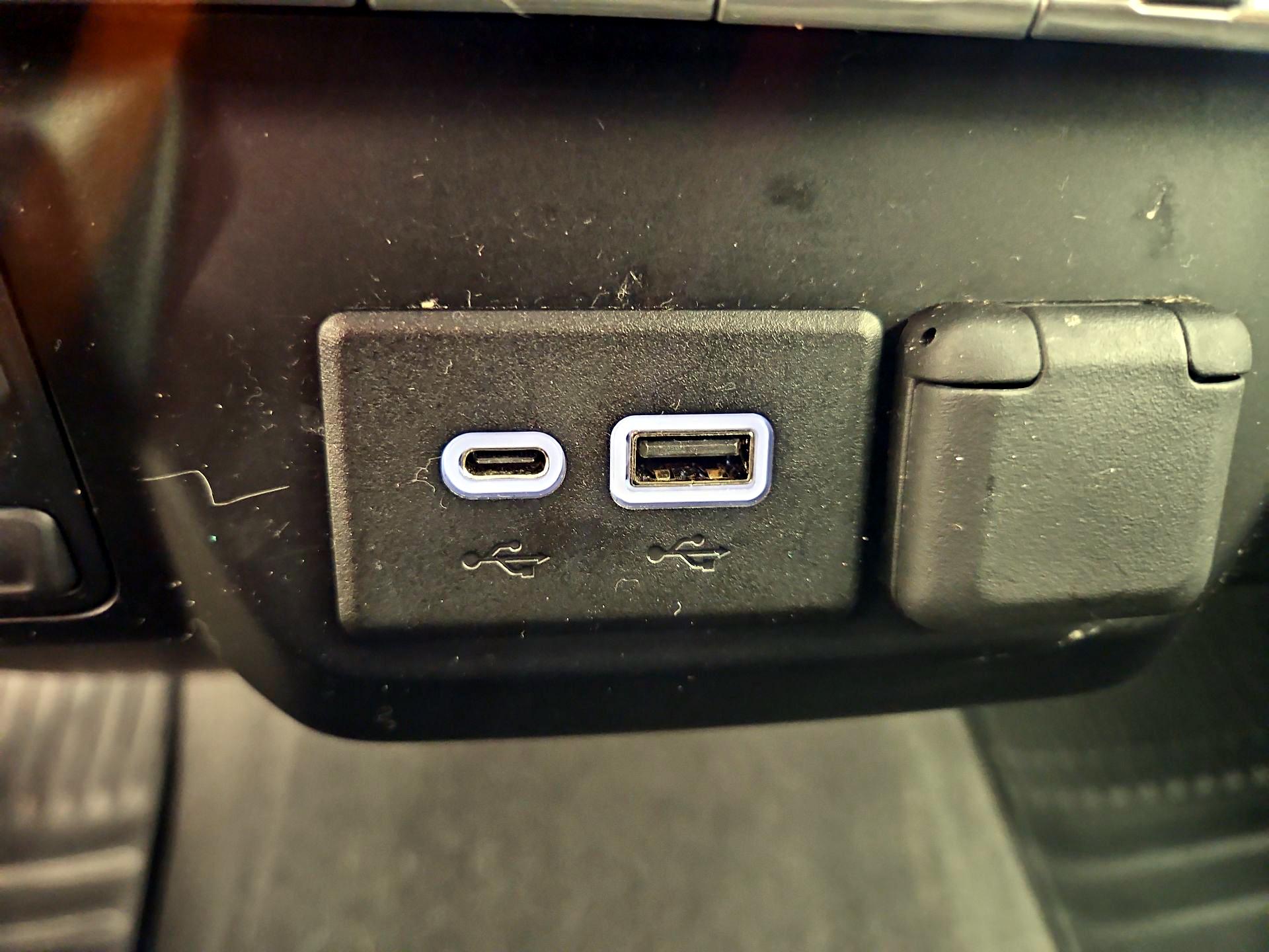 Thumbnail: 2019 Chevrolet Silverado 1500 - 18