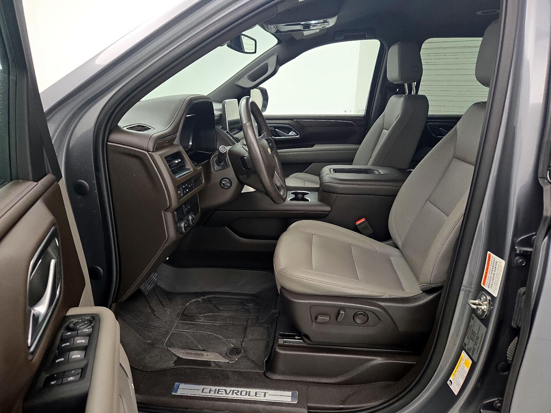 Thumbnail: 2022 Chevrolet Suburban - 11