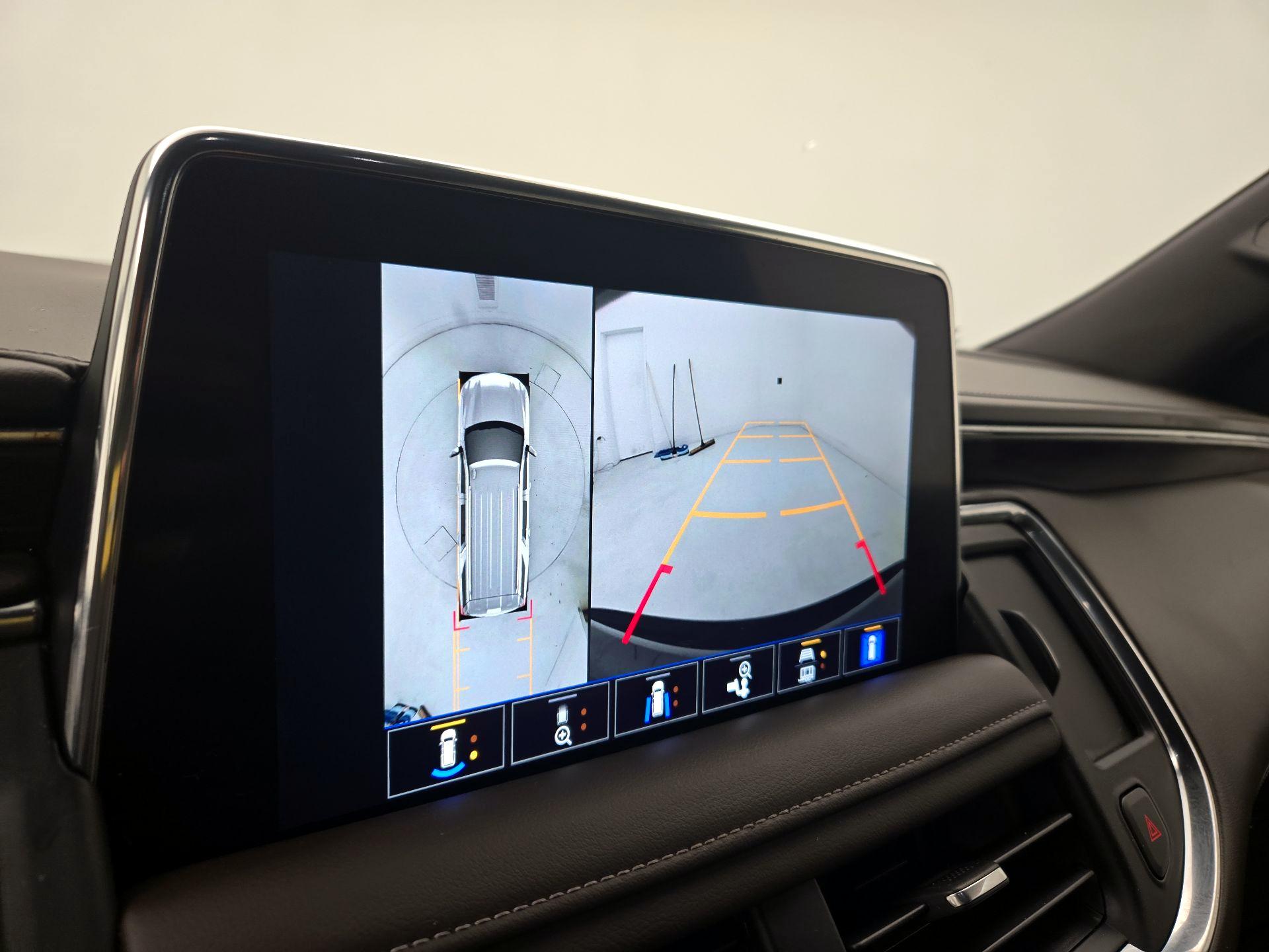 Thumbnail: 2022 Chevrolet Suburban - 15