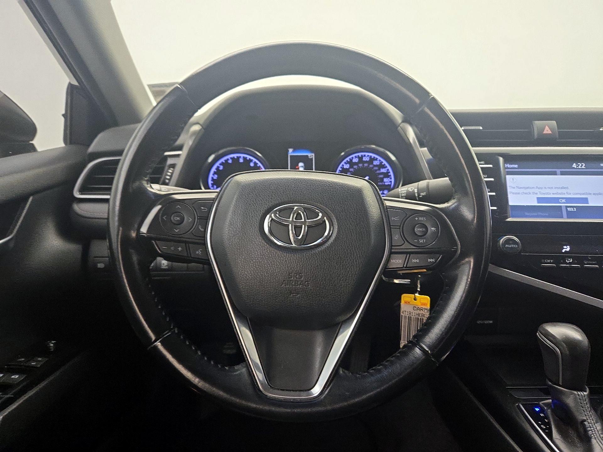 Thumbnail: 2019 Toyota Camry - 10