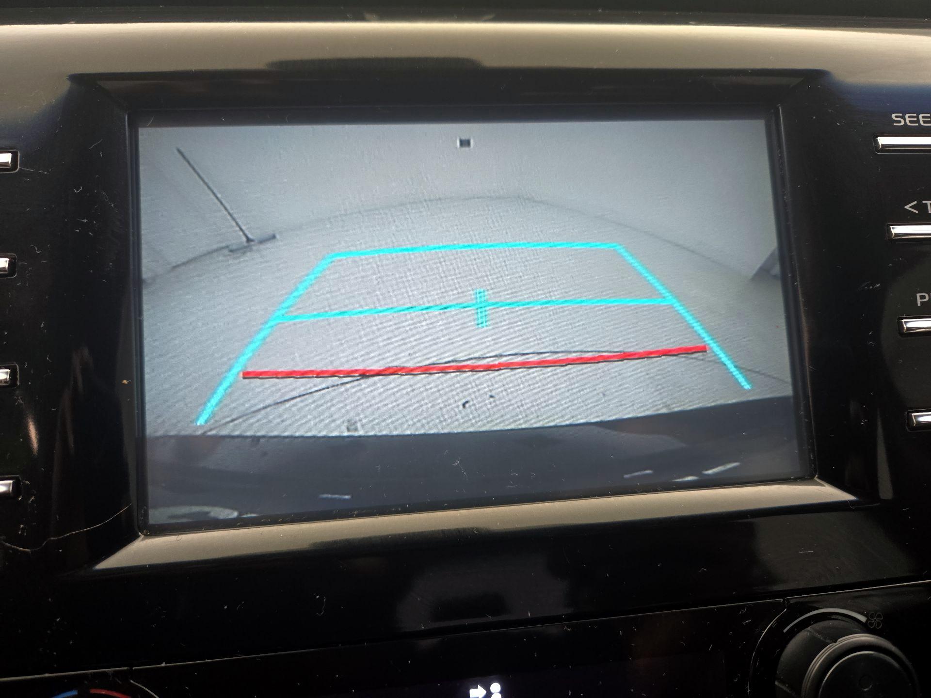 Thumbnail: 2019 Toyota Camry - 15