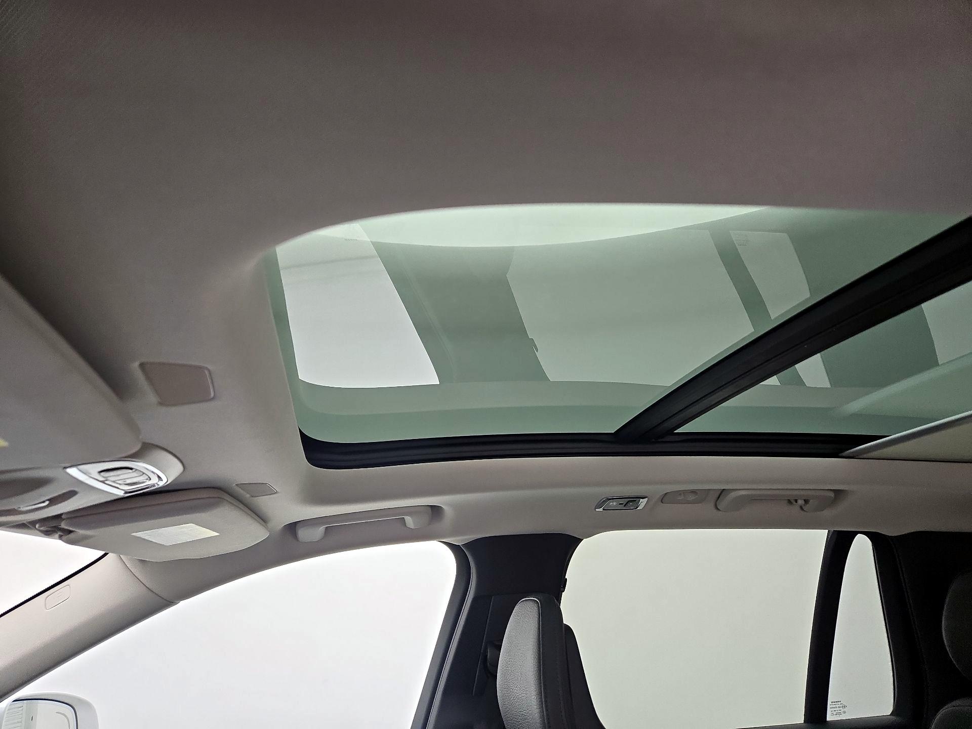 Thumbnail: 2018 Volvo XC90 - 20