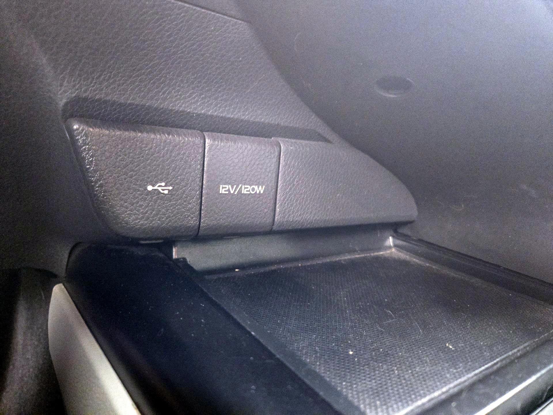 Thumbnail: 2020 Toyota Camry - 18