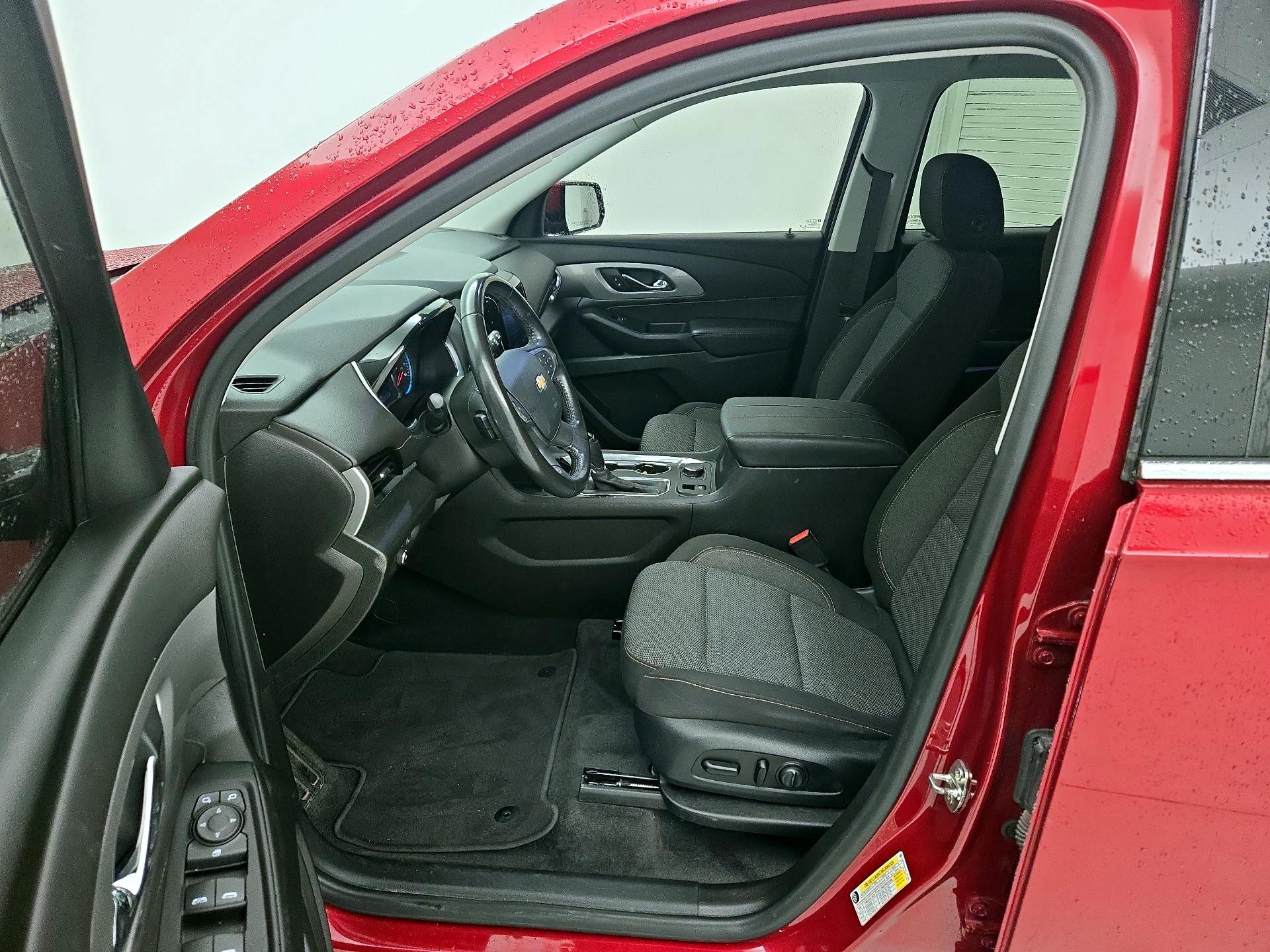 Thumbnail: 2020 Chevrolet Traverse - 11