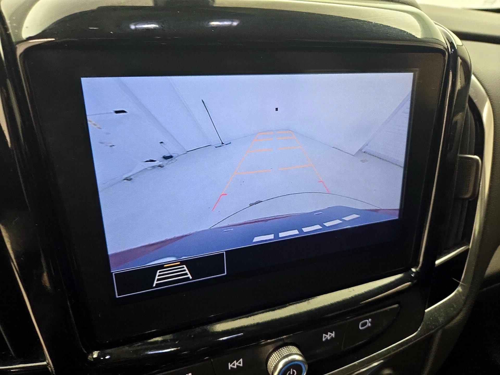 Thumbnail: 2020 Chevrolet Traverse - 14