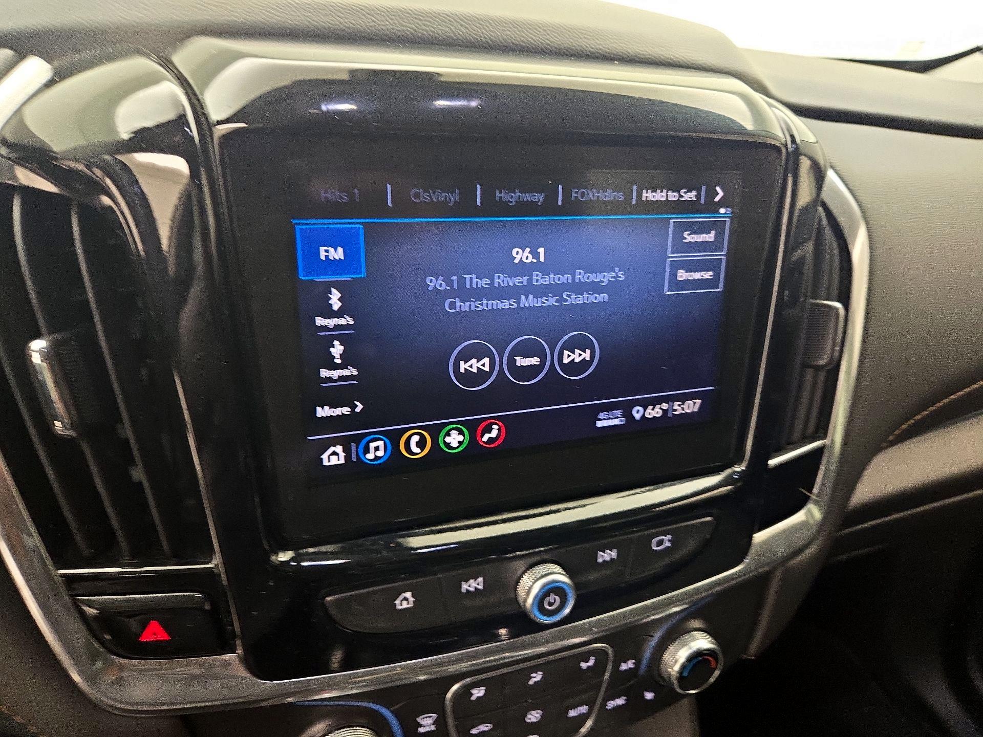 Thumbnail: 2020 Chevrolet Traverse - 15