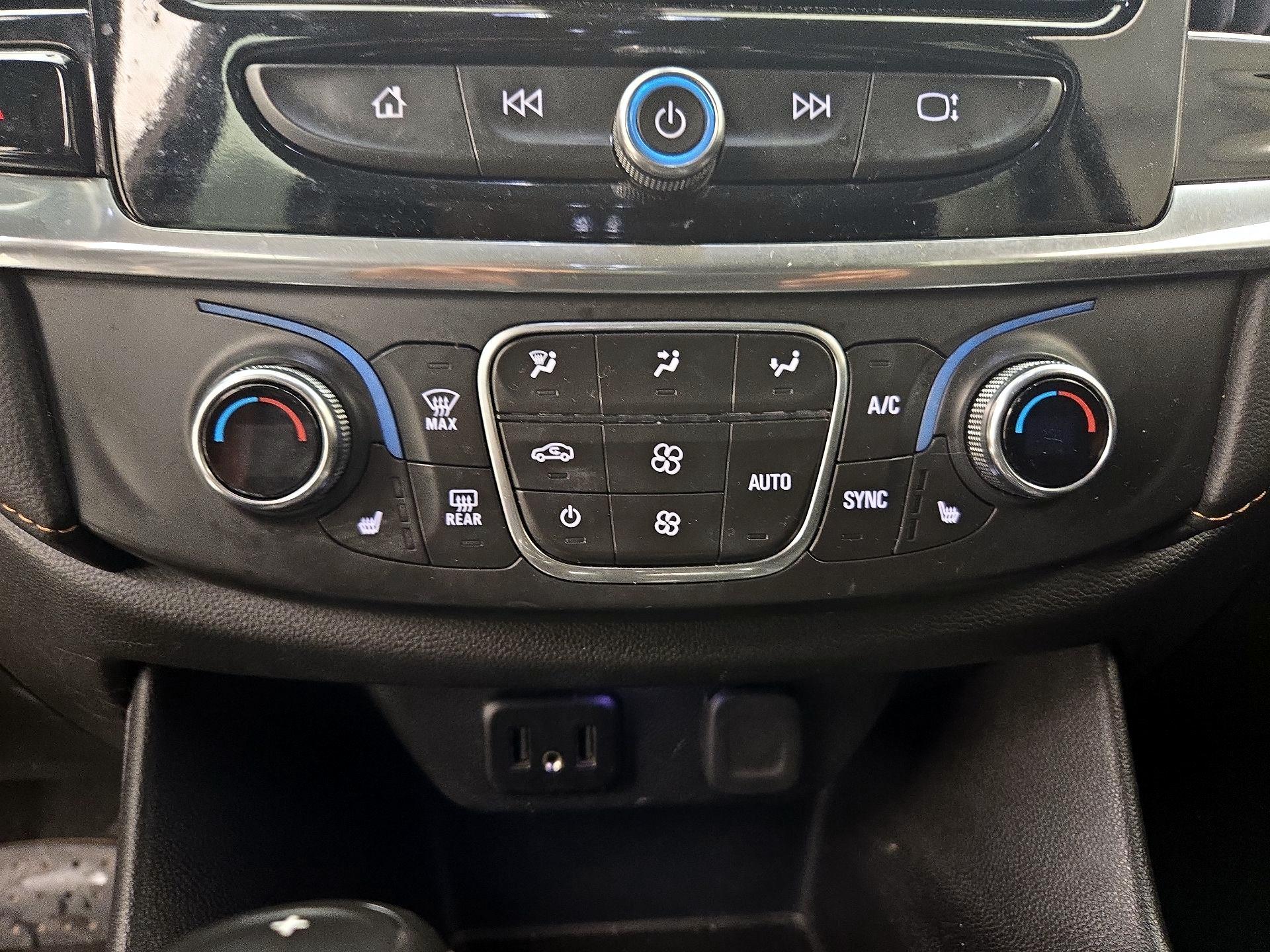 Thumbnail: 2020 Chevrolet Traverse - 16