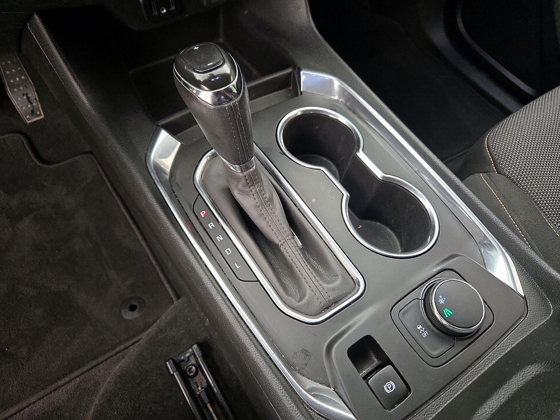 Thumbnail: 2020 Chevrolet Traverse - 17