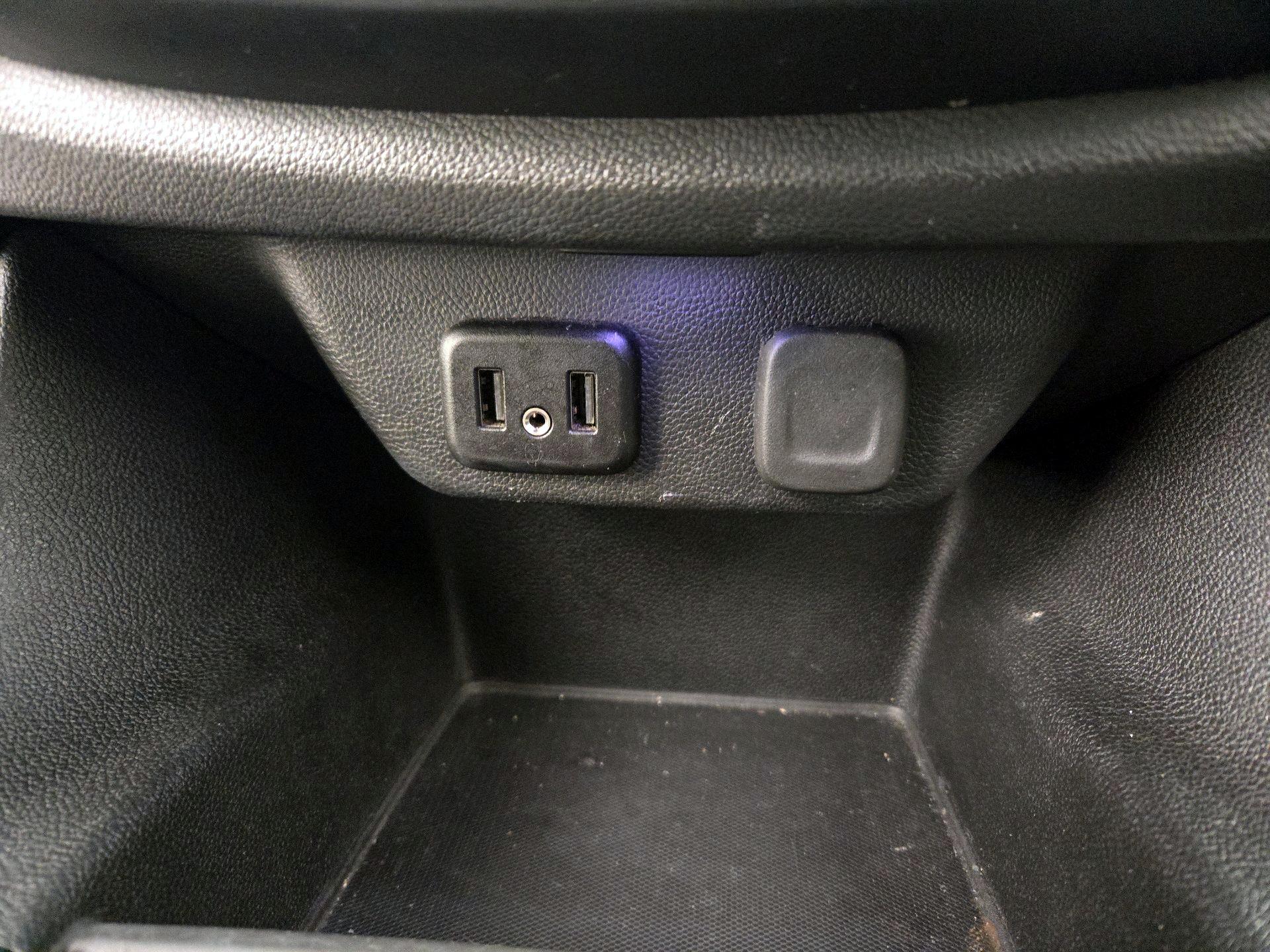 Thumbnail: 2020 Chevrolet Traverse - 18